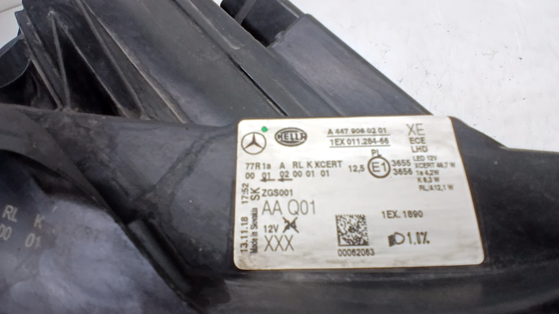 Faro derecho MERCEDES-BENZ VITO 2