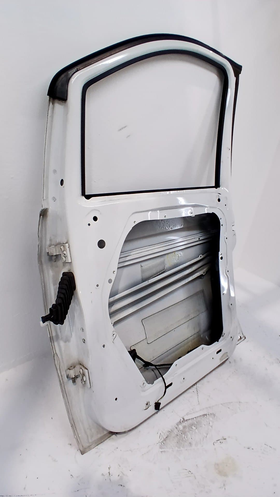 Puerta delantera derecha MERCEDES-BENZ VITO 3