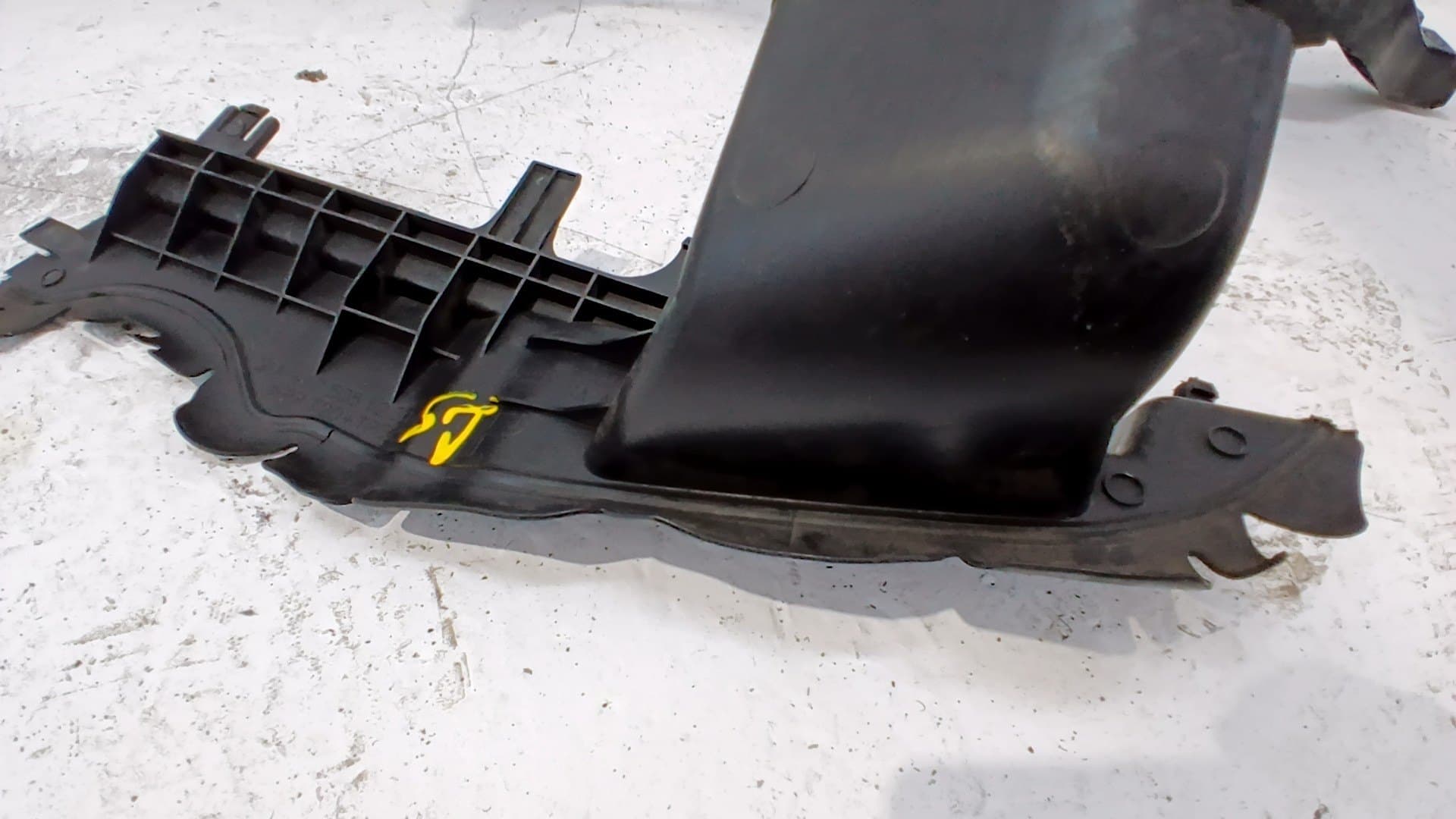 Plastico MERCEDES-BENZ VITO 3