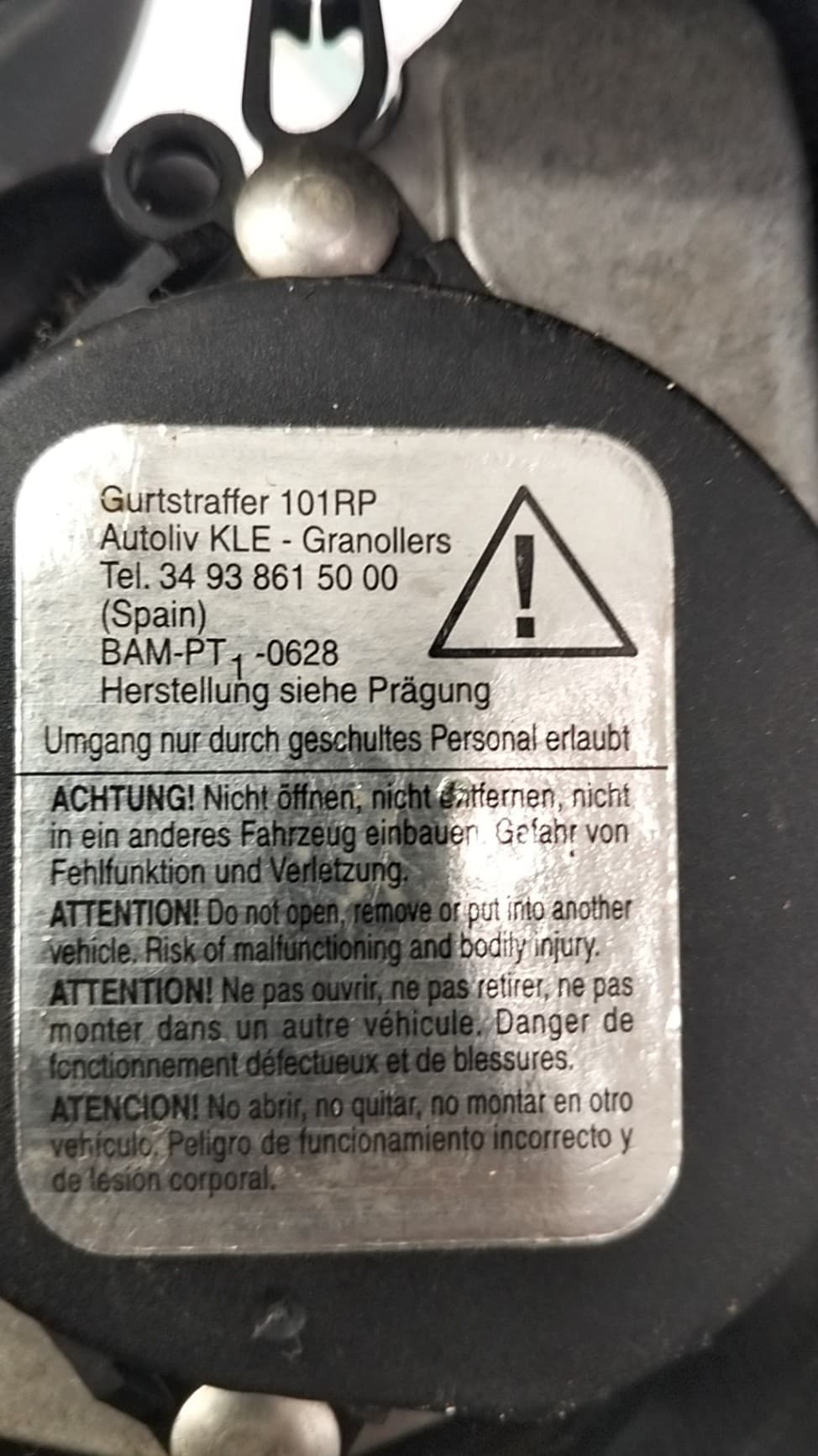 Cinturon seguridad delantero izquierdo SEAT IBIZA (6L1) 3