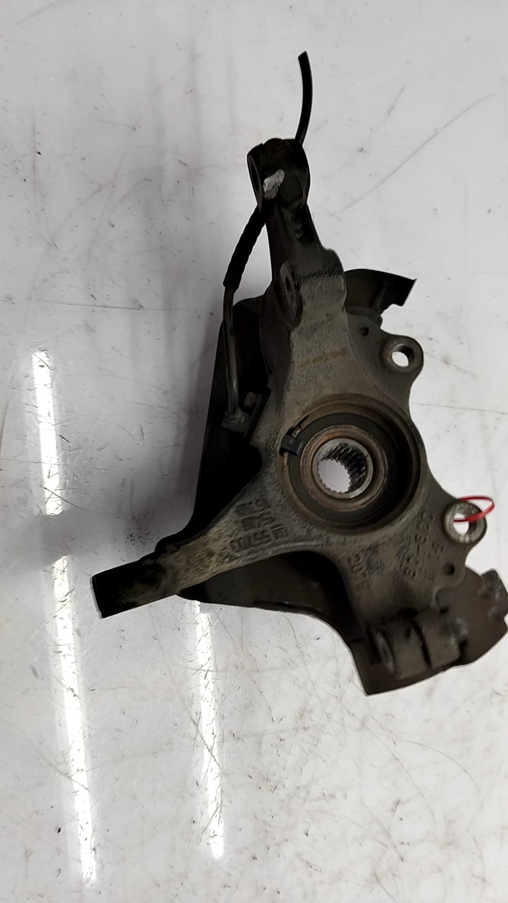 Mangueta delantera izquierda OPEL CORSA D 3