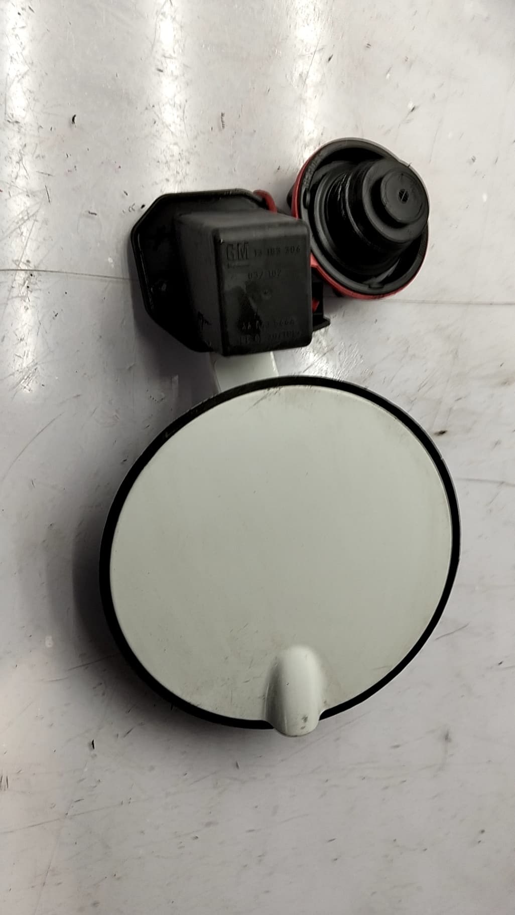 Tapa exterior combustible OPEL CORSA D