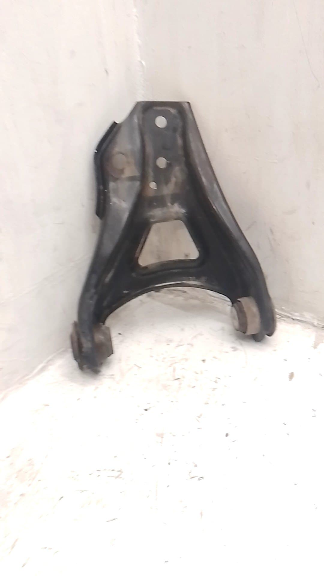 Brazo suspension inferior delantero derecho RENAULT CLIO I FASE I+II (B/C57)