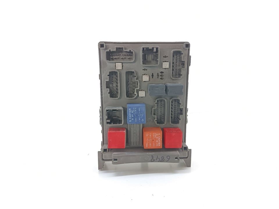 Caja reles / fusibles RENAULT LAGUNA II (BG0)