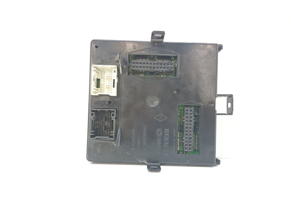 Caja reles / fusibles RENAULT LAGUNA II (BG0) 2