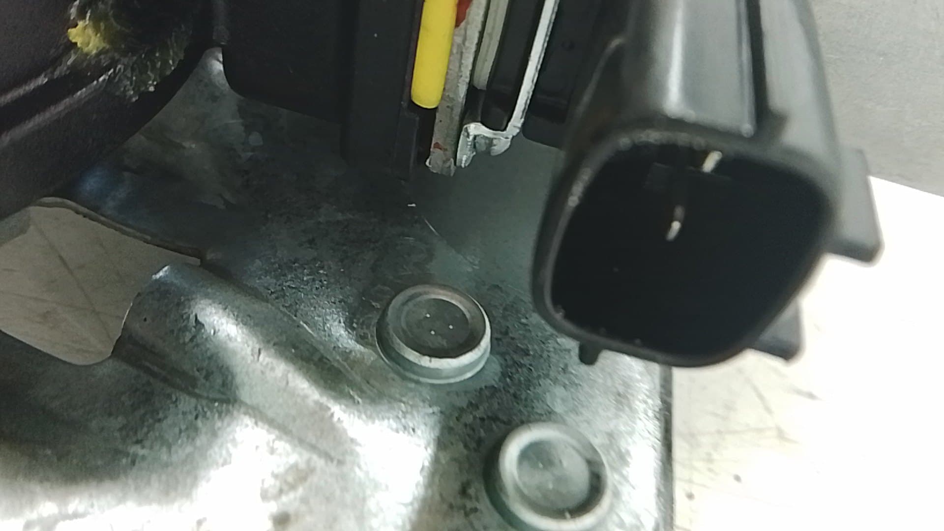 Elevalunas trasero derecho DACIA SANDERO 3