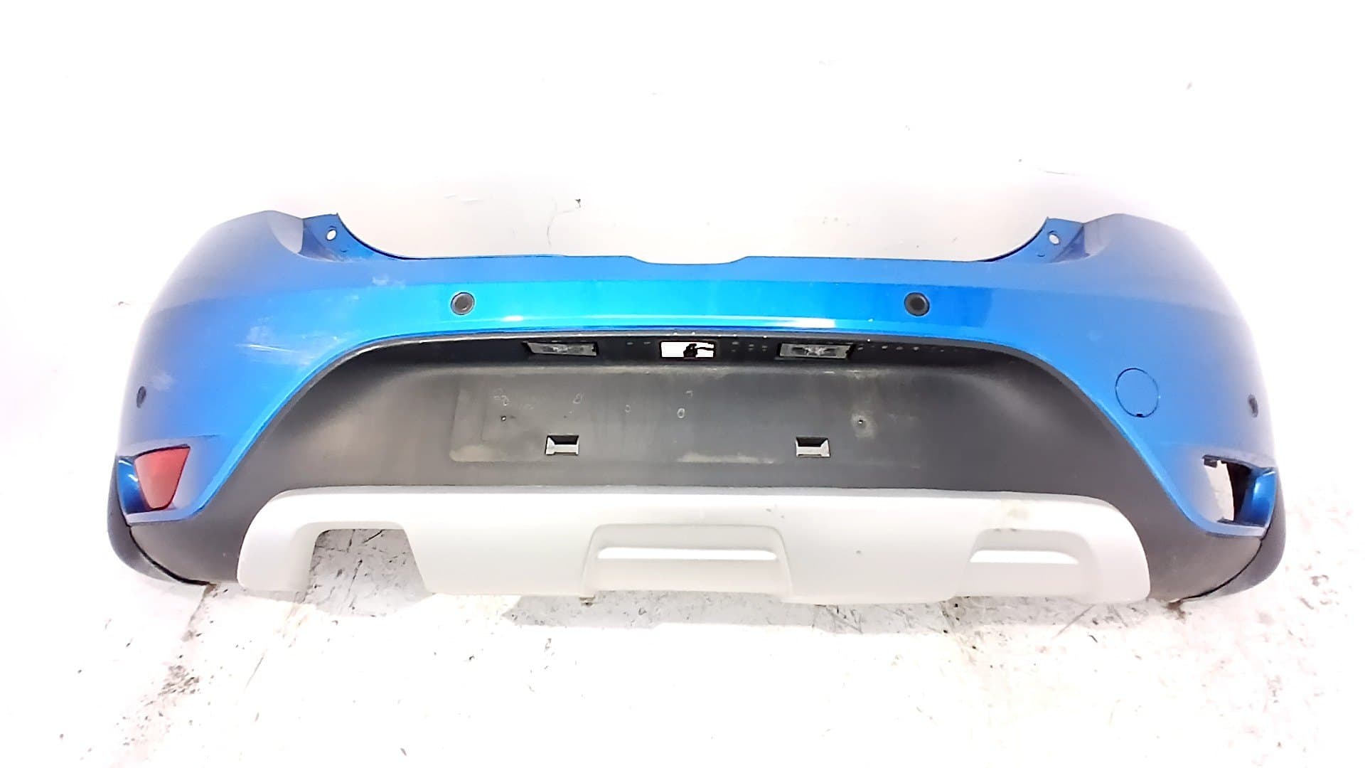 Paragolpes trasero DACIA SANDERO 4