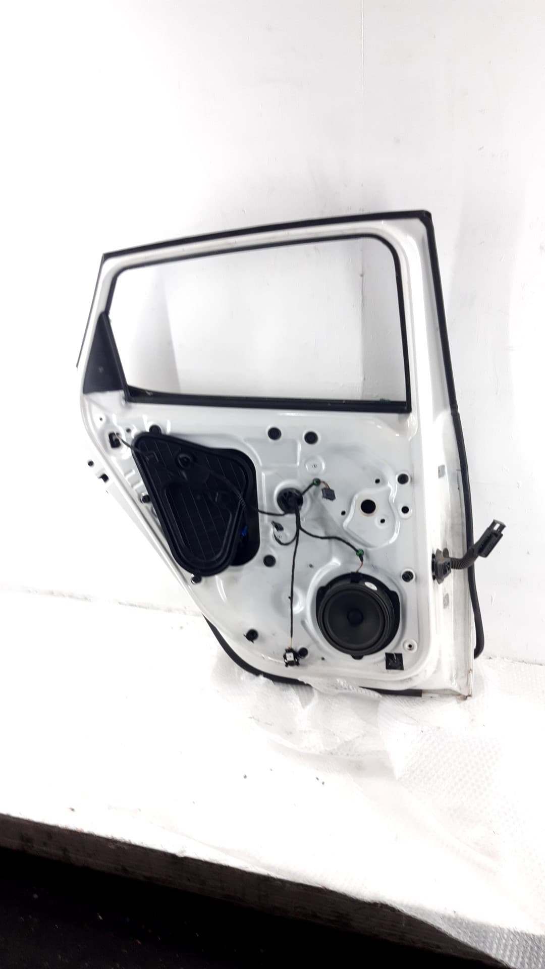 Puerta trasera izquierda SEAT LEON ST (5F8) 2