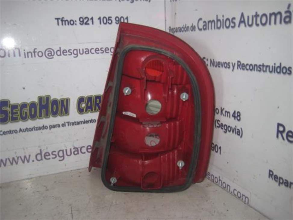 Piloto trasero izquierdo SKODA FABIA (6Y2/6Y3)