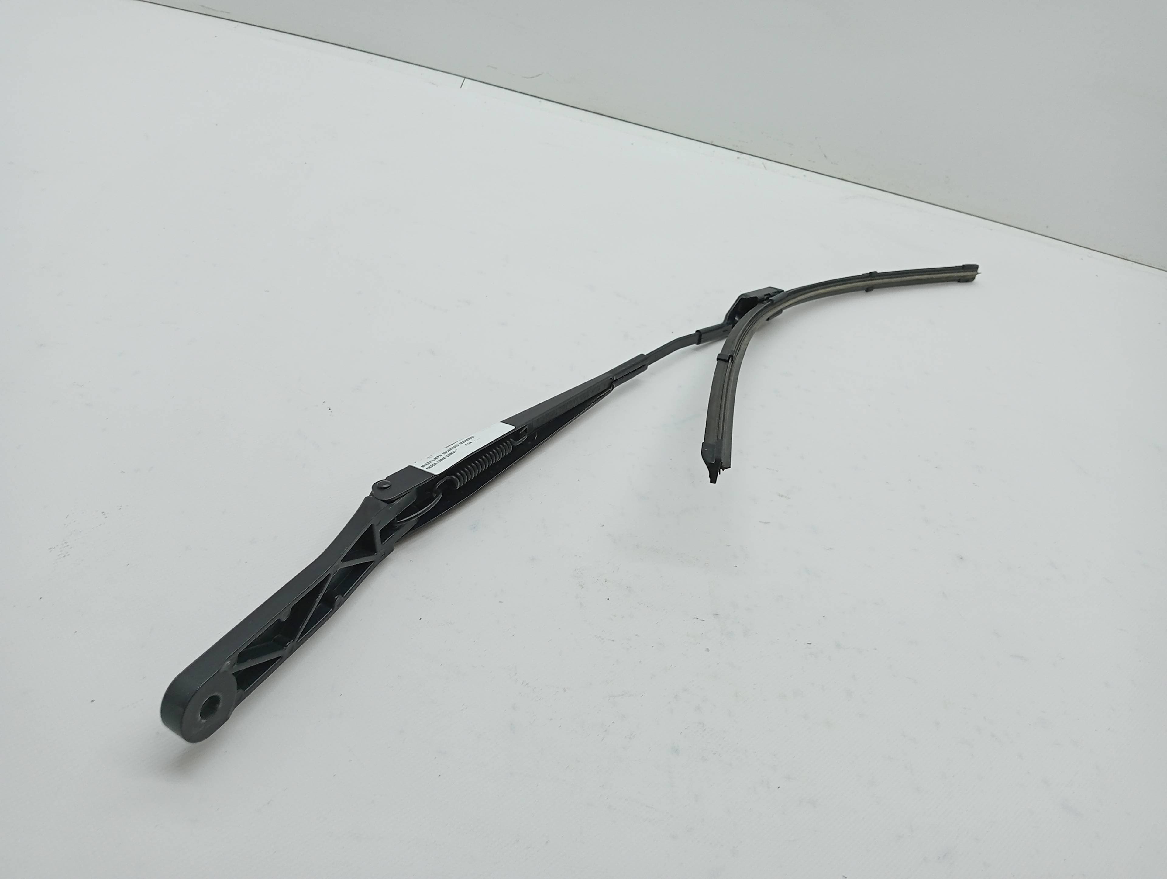 Brazo limpia delantero izquierdo SKODA FABIA COMBI