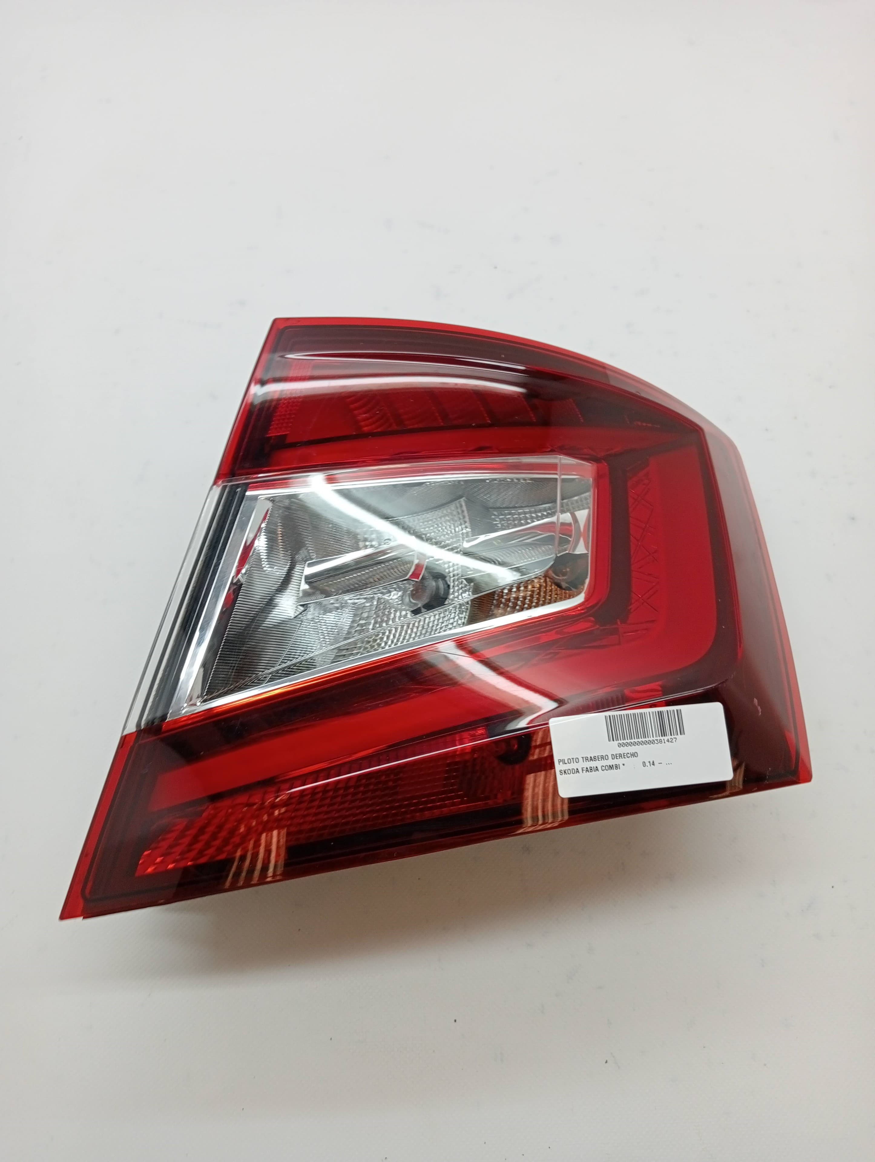 Piloto trasero derecho SKODA FABIA COMBI