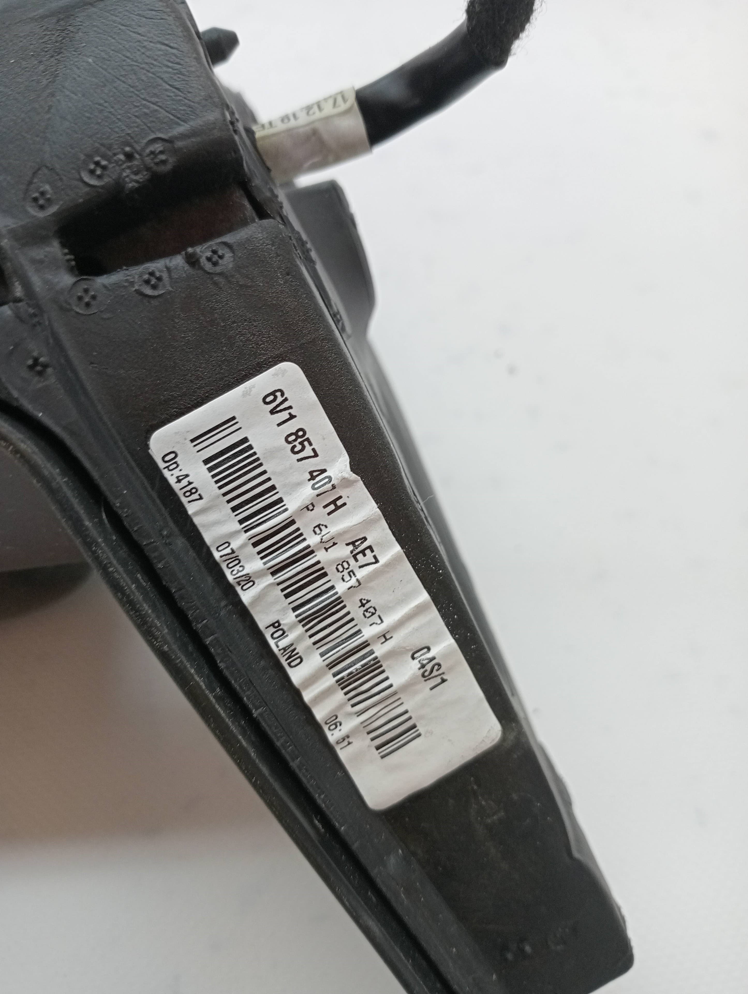 Retrovisor izquierdo SKODA FABIA COMBI 2