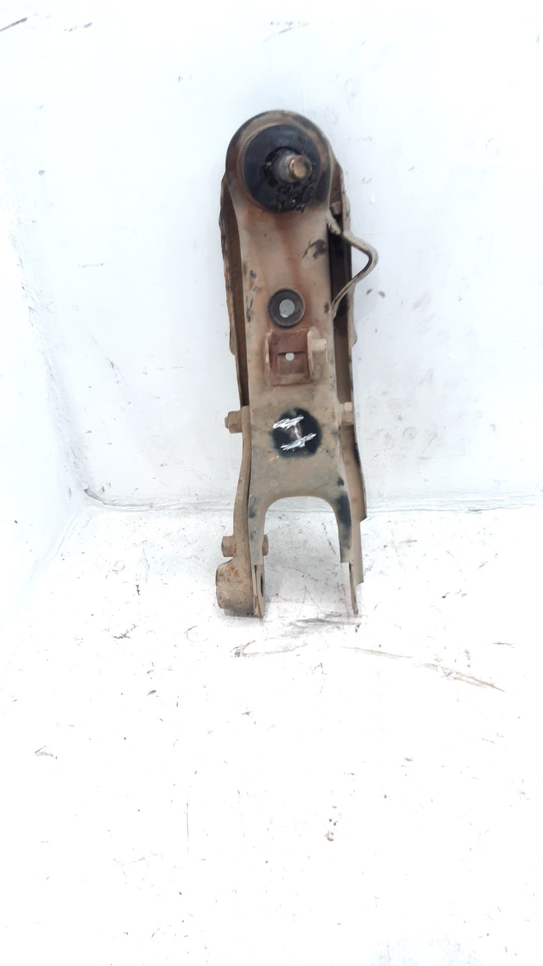 Brazo suspension inferior delantero izquierdo NISSAN PICK-UP (D22) 2