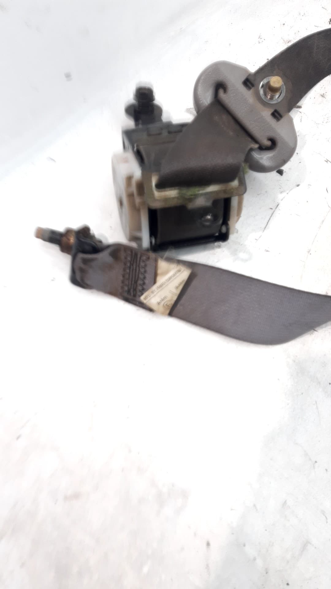 Cinturon seguridad delantero izquierdo NISSAN PICK-UP (D22) 3
