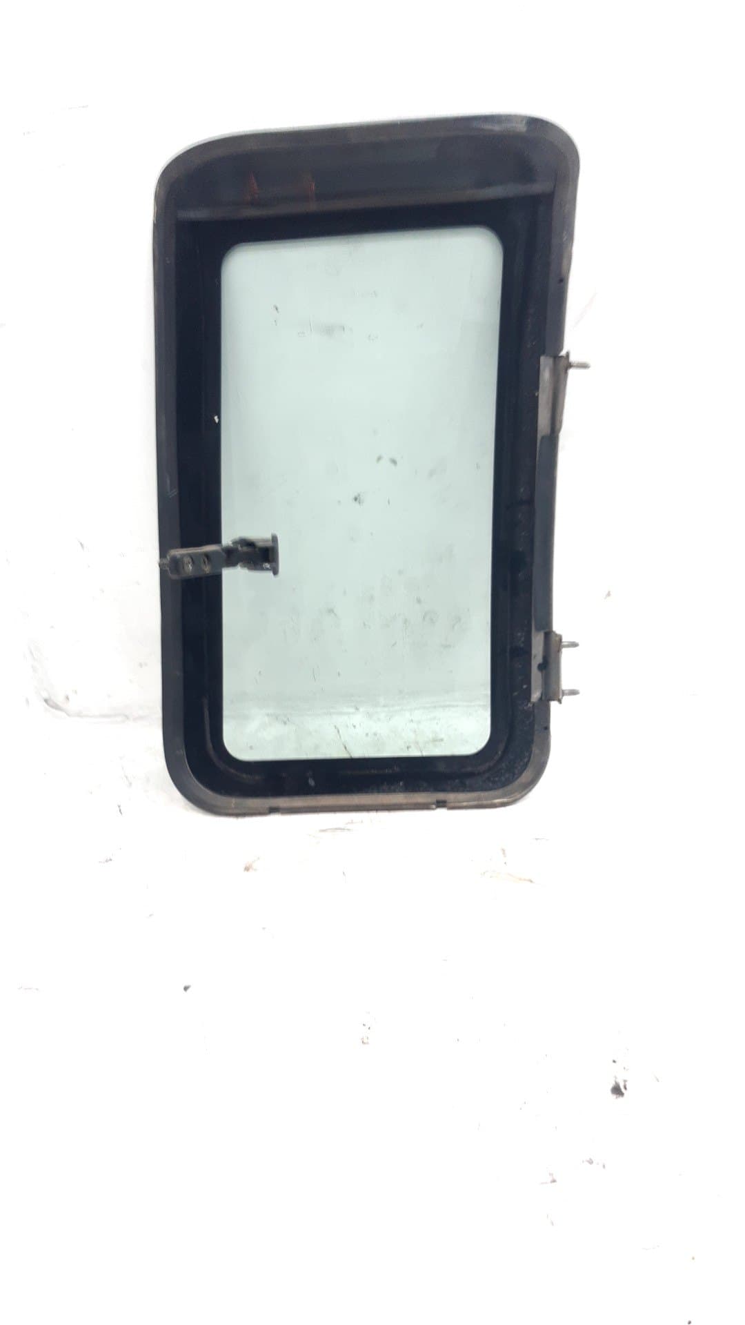 Recambio NISSAN PICK-UP (D22) ref. 83311VK600 2