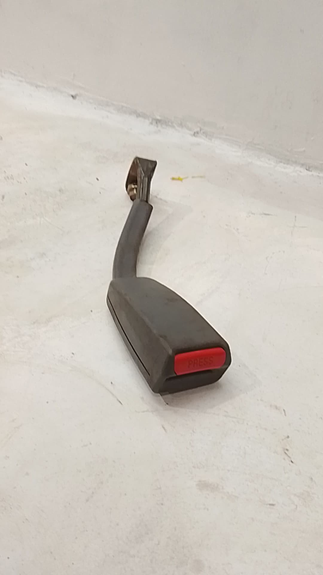 Enganche cinturon NISSAN PICK-UP (D22) 2