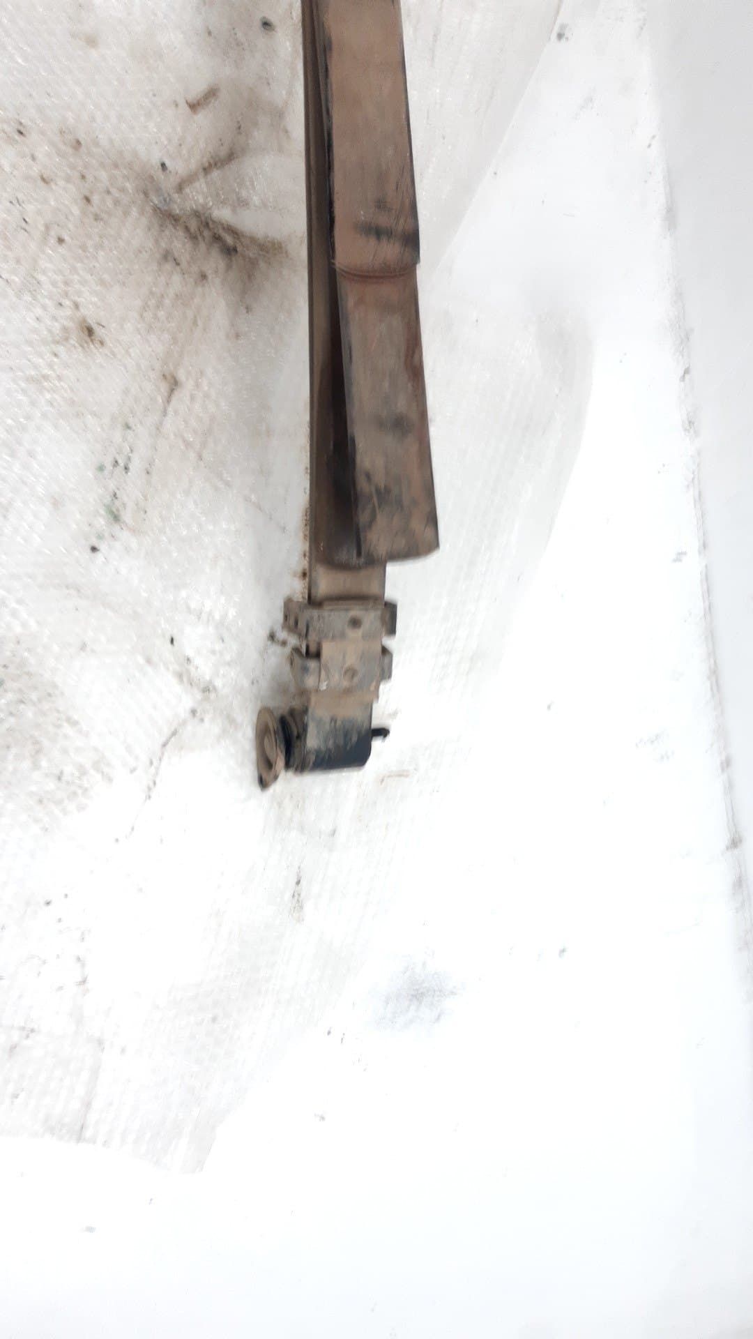 Ballesta trasera NISSAN PICK-UP (D22) 4