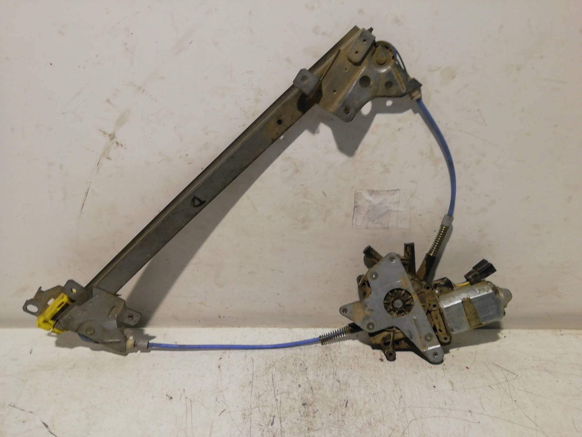 Elevalunas delantero derecho OPEL VECTRA B CARAVAN