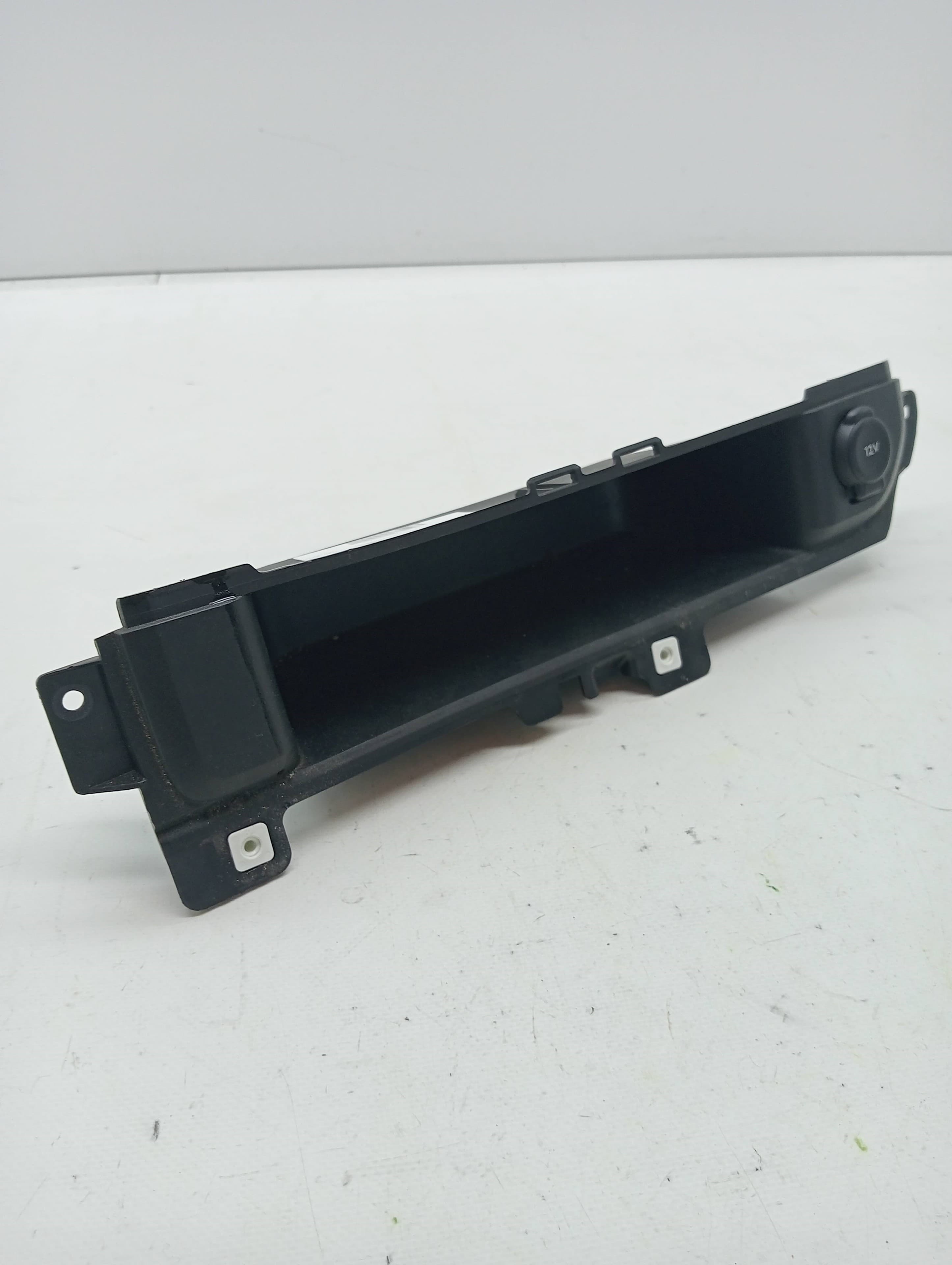 Plastico OPEL VIVARO FURGÓN