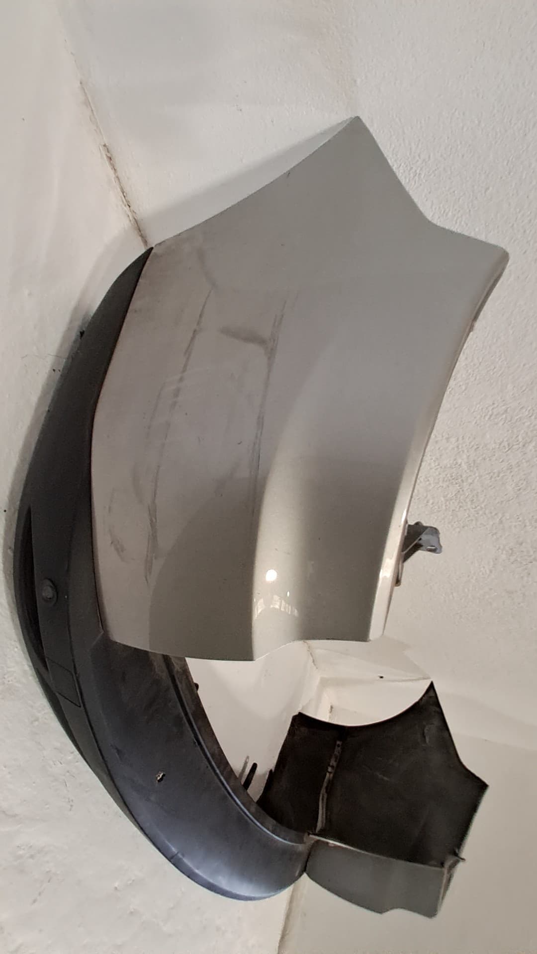 Paragolpes trasero RENAULT SCENIC III 3