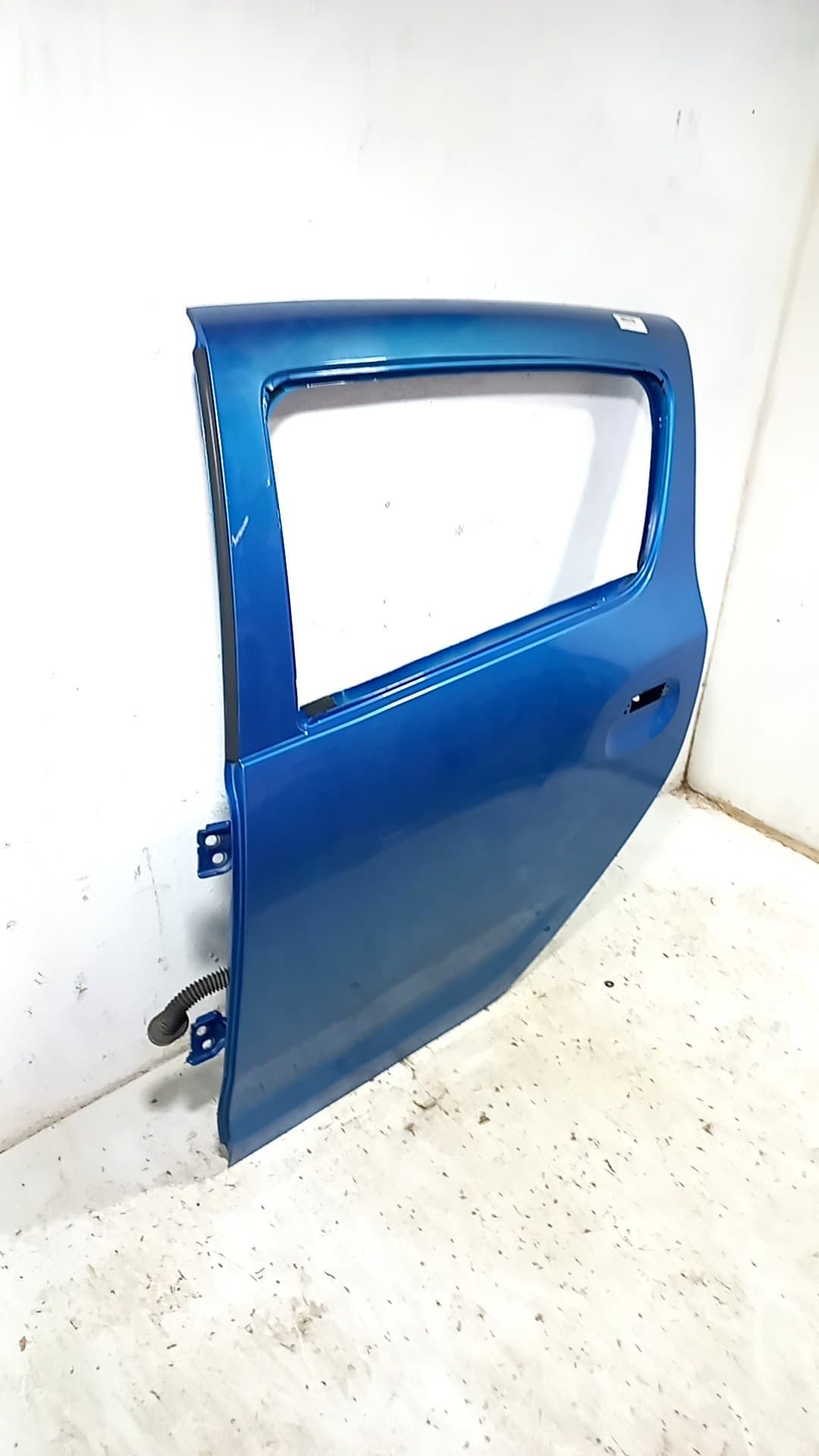 Puerta trasera izquierda DACIA SANDERO 4