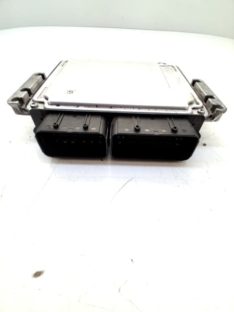 Centralita motor uce PEUGEOT 3008 3