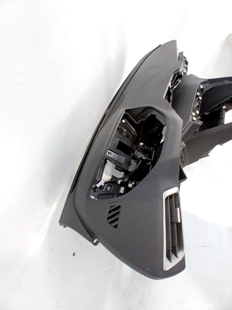 Salpicadero PEUGEOT 3008 4