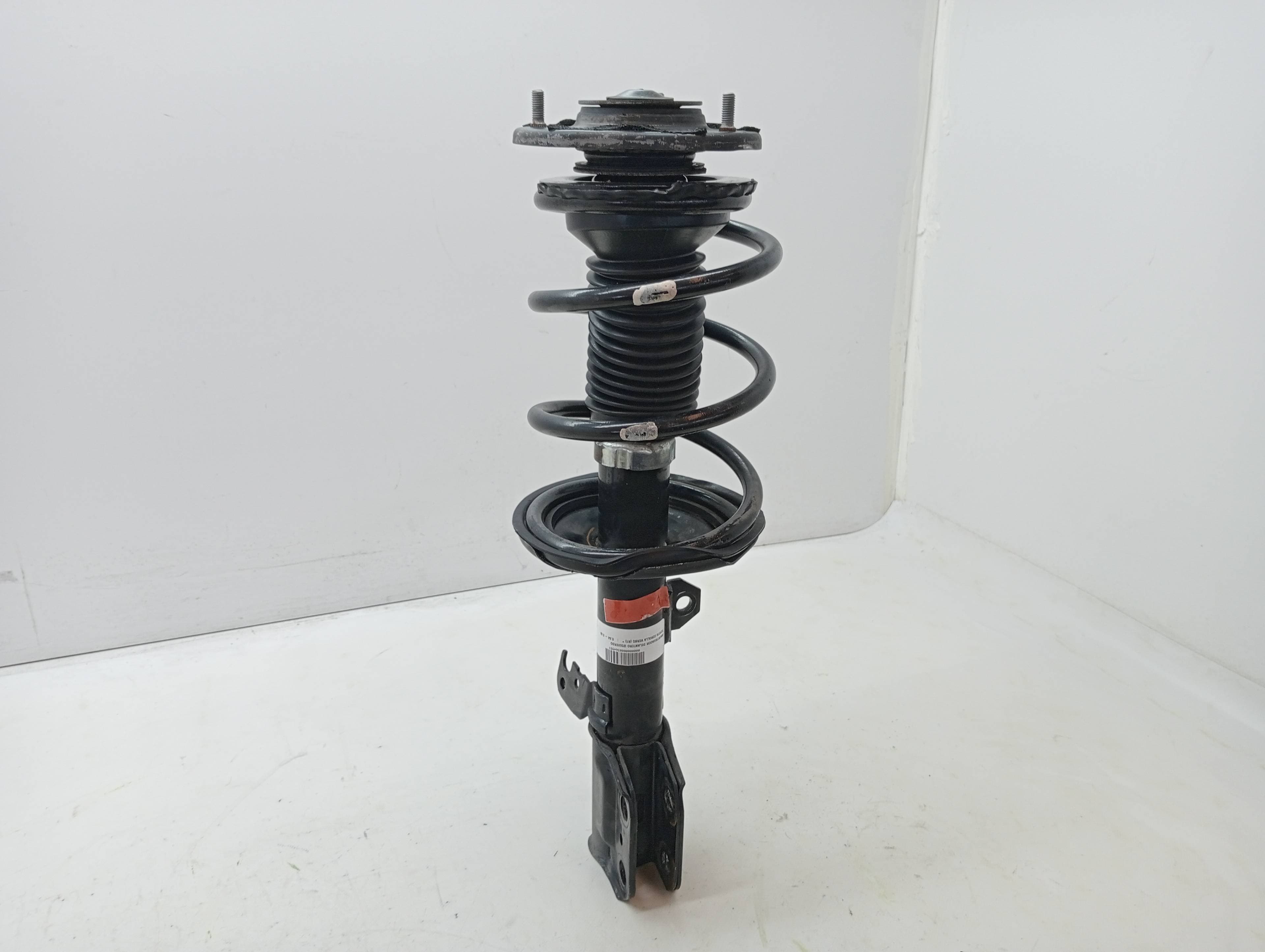 Amortiguador delantero izquierdo TOYOTA COROLLA VERSO (R1)