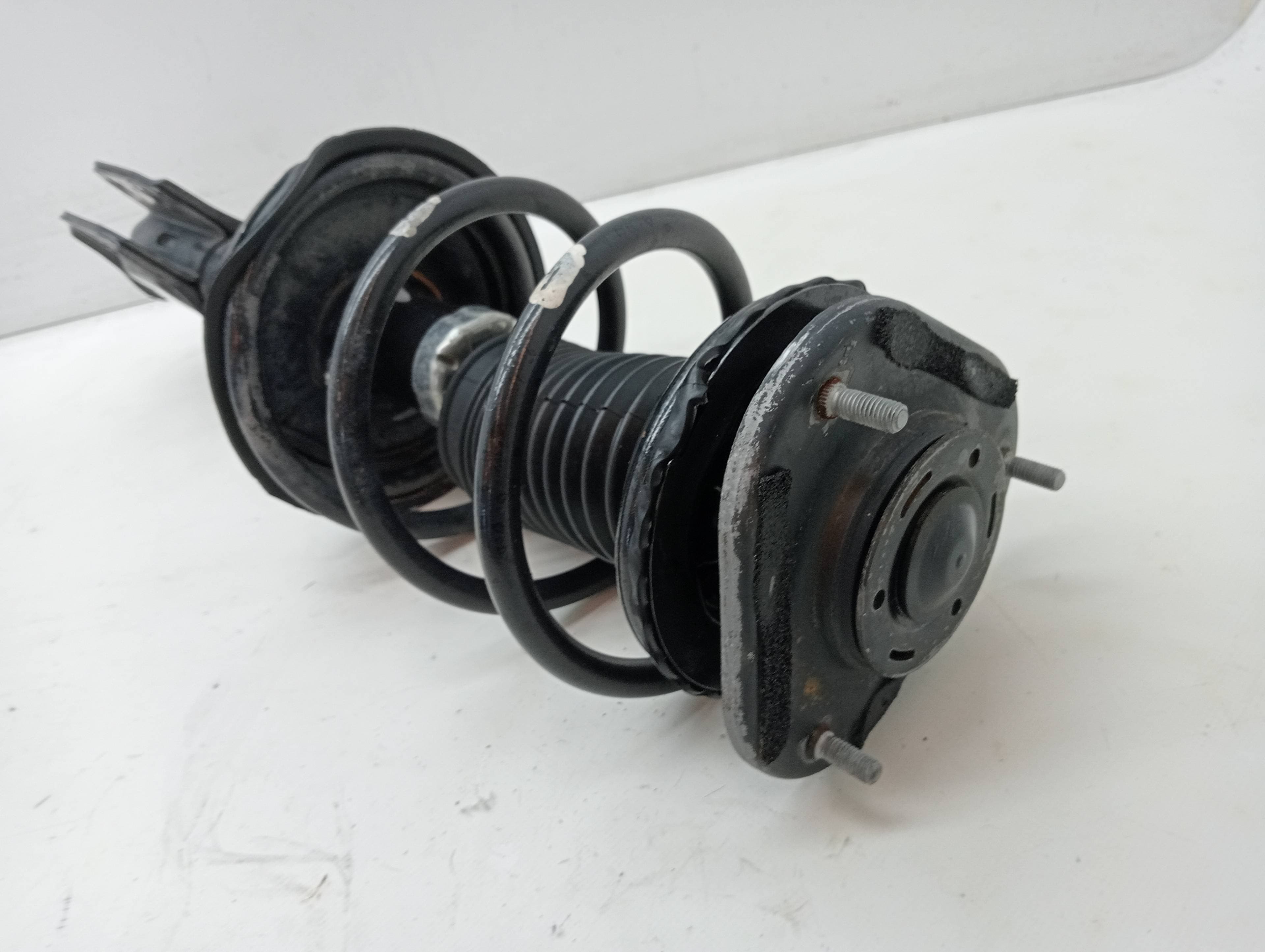 Amortiguador delantero izquierdo TOYOTA COROLLA VERSO (R1) 2