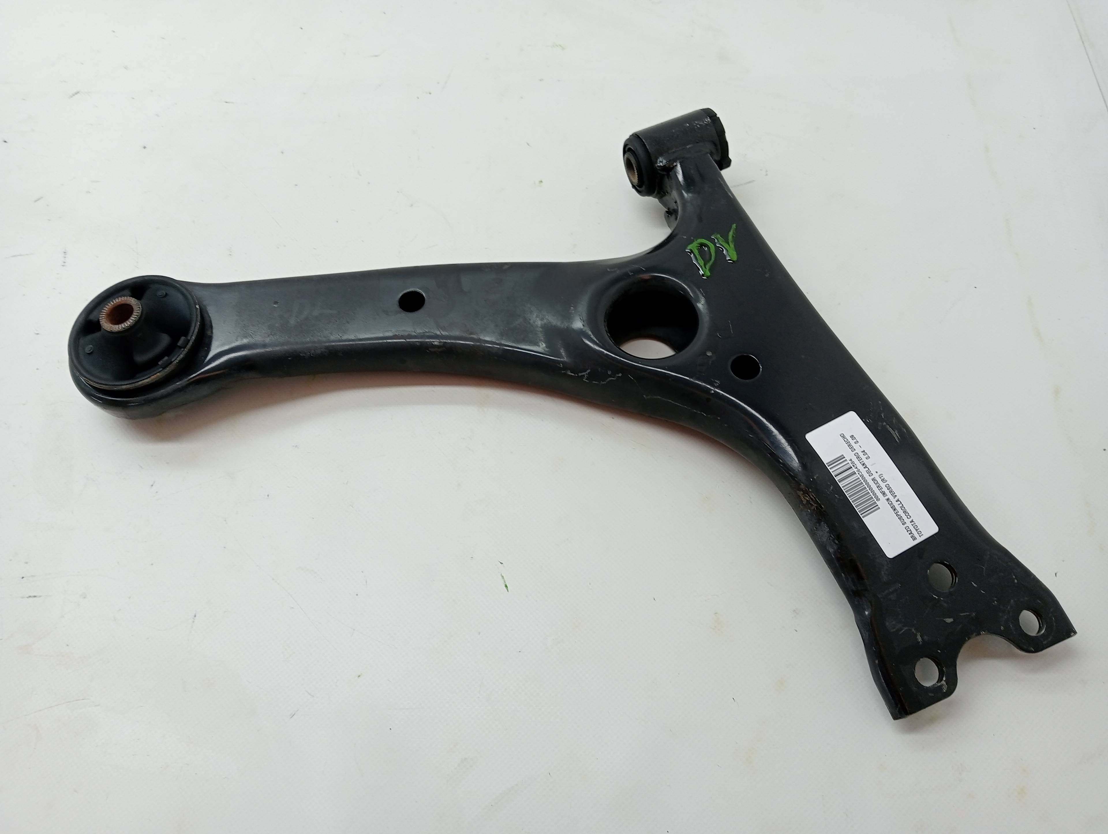 Brazo suspension inferior delantero derecho TOYOTA COROLLA VERSO (R1)