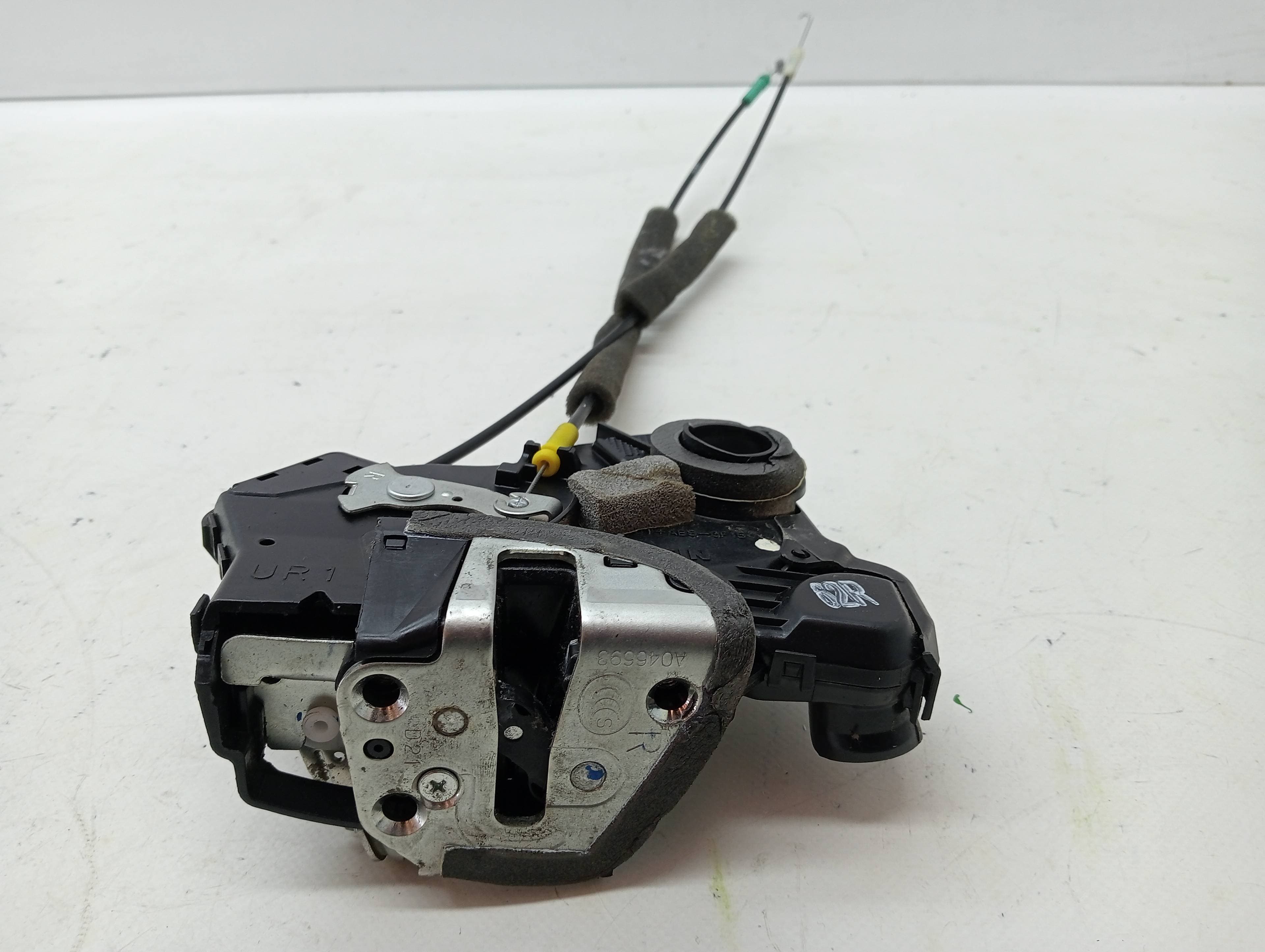 Cerradura puerta delantera derecha TOYOTA COROLLA VERSO (R1) 2