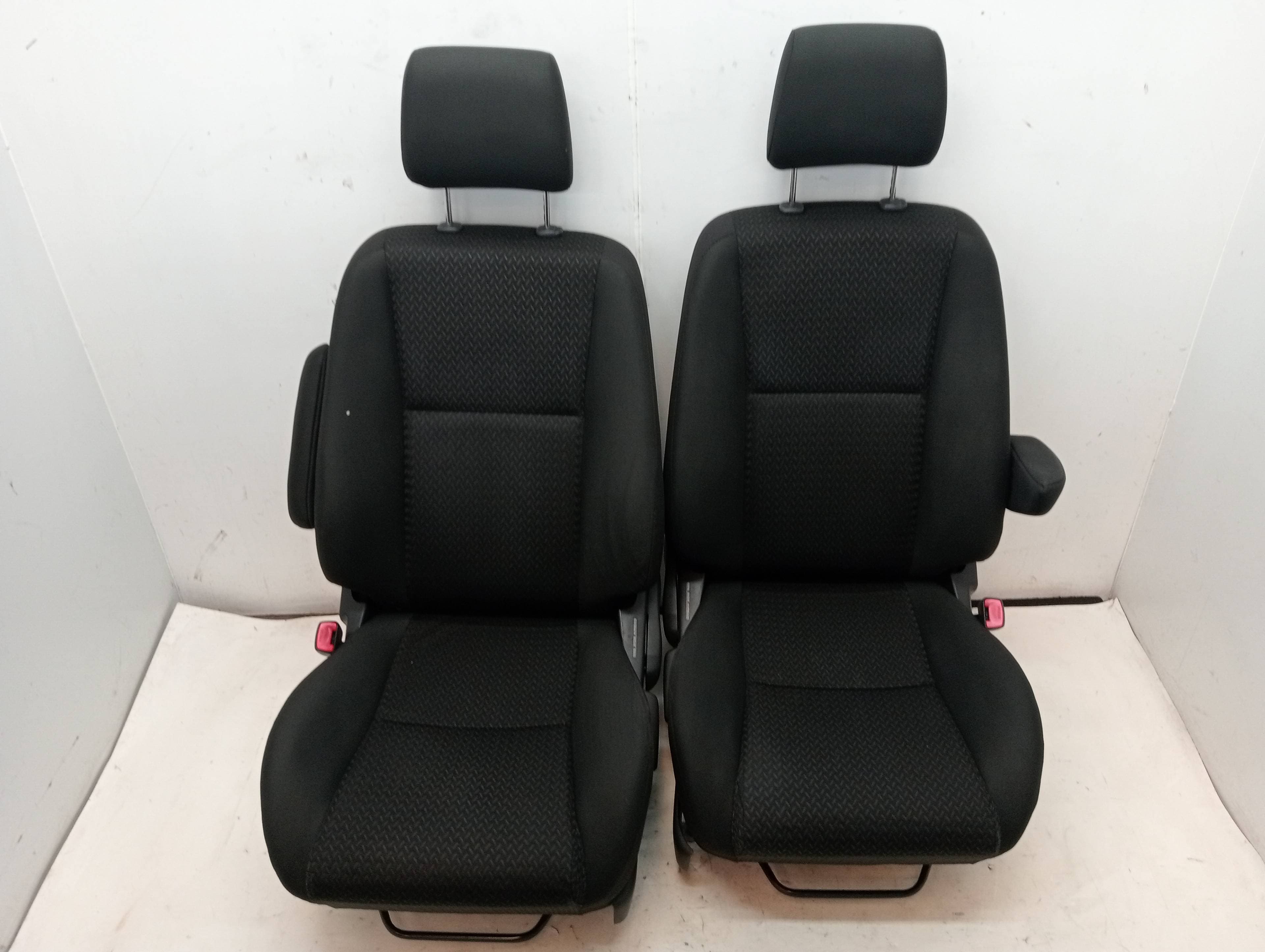 Juego asientos completo TOYOTA COROLLA VERSO (R1)