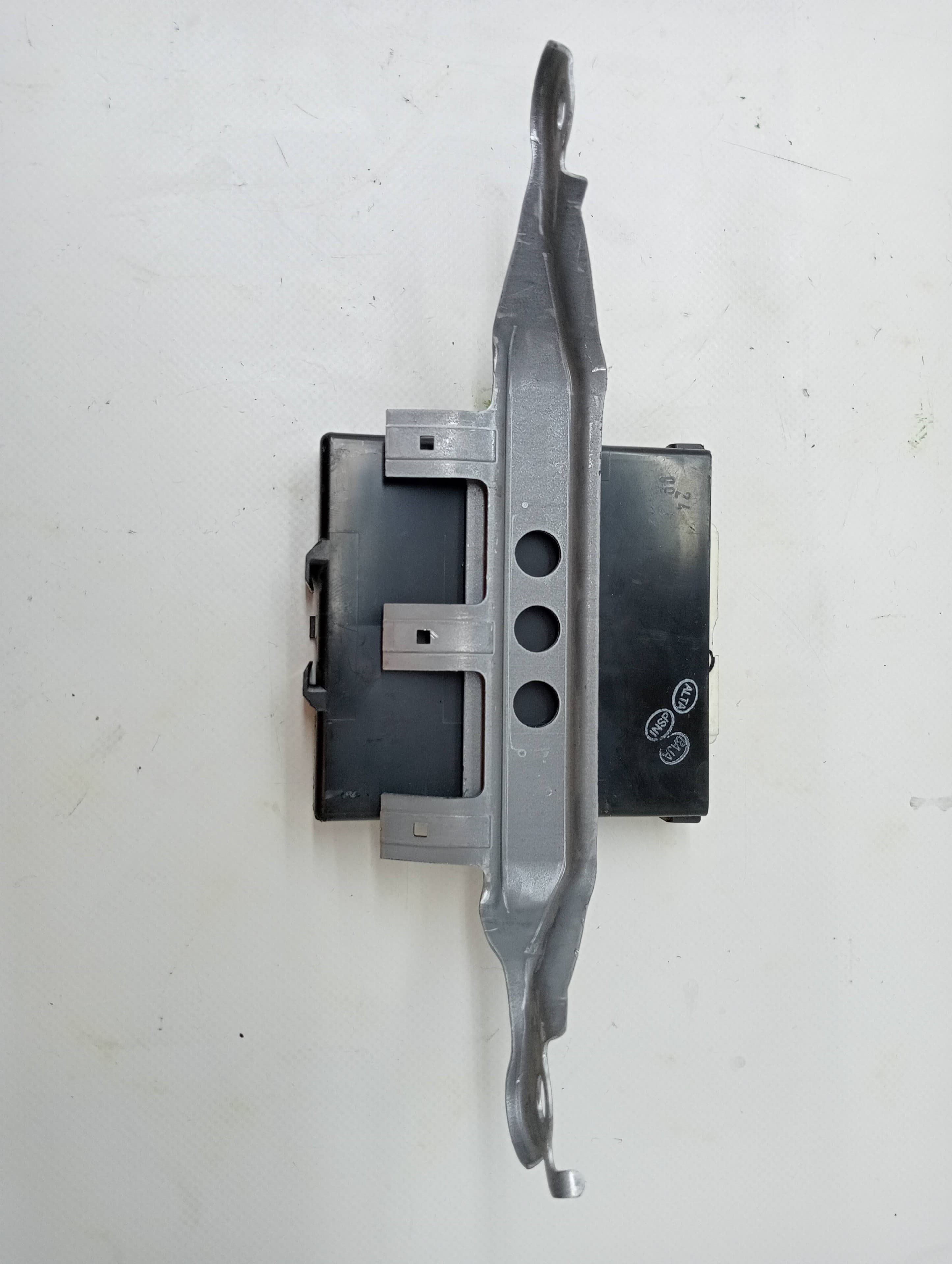 Modulo confort TOYOTA COROLLA VERSO (R1) 2