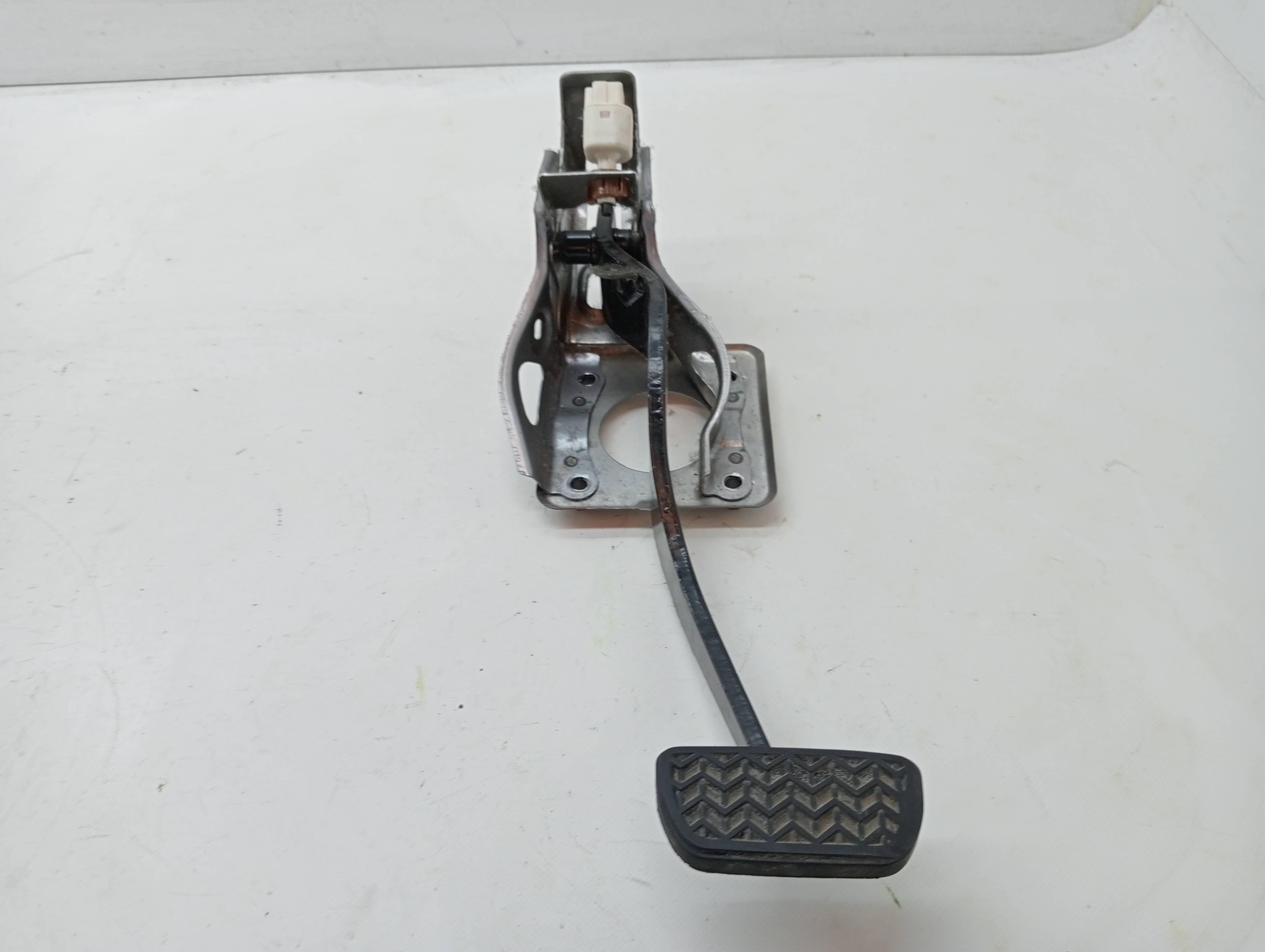 Pedal freno TOYOTA COROLLA VERSO (R1)