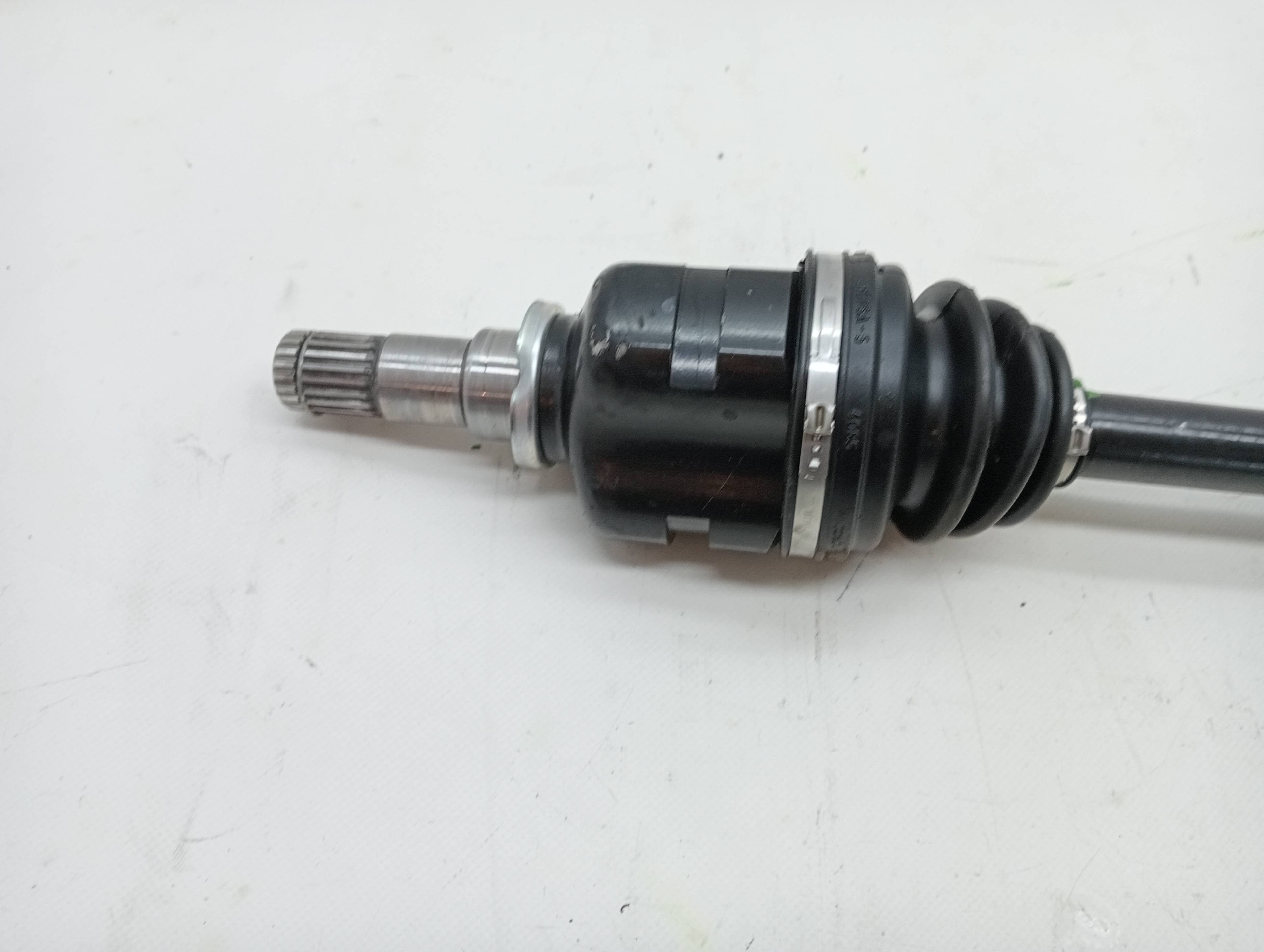 Transmision delantera derecha TOYOTA COROLLA VERSO (R1) 2