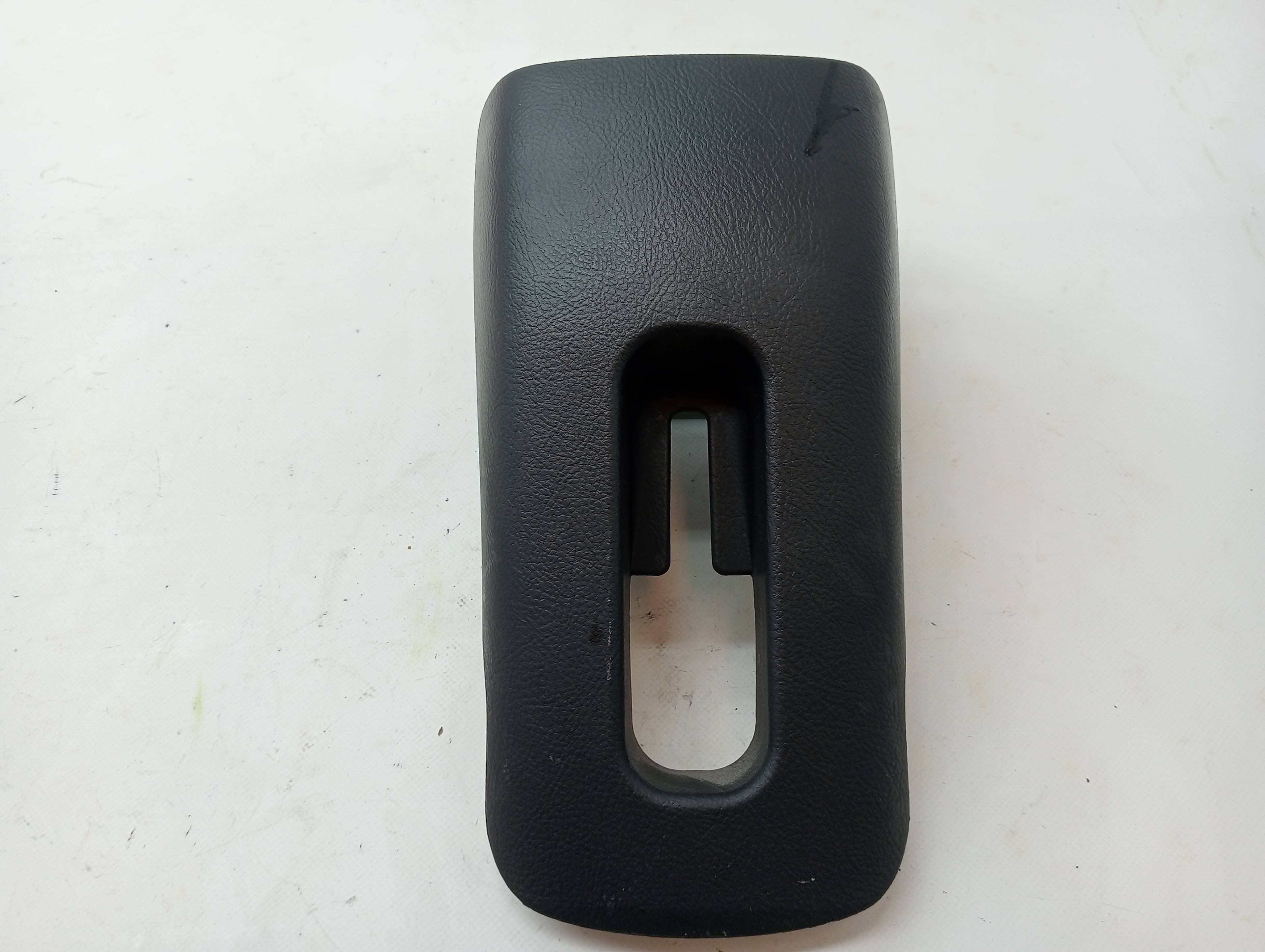 Plastico TOYOTA COROLLA VERSO (R1)