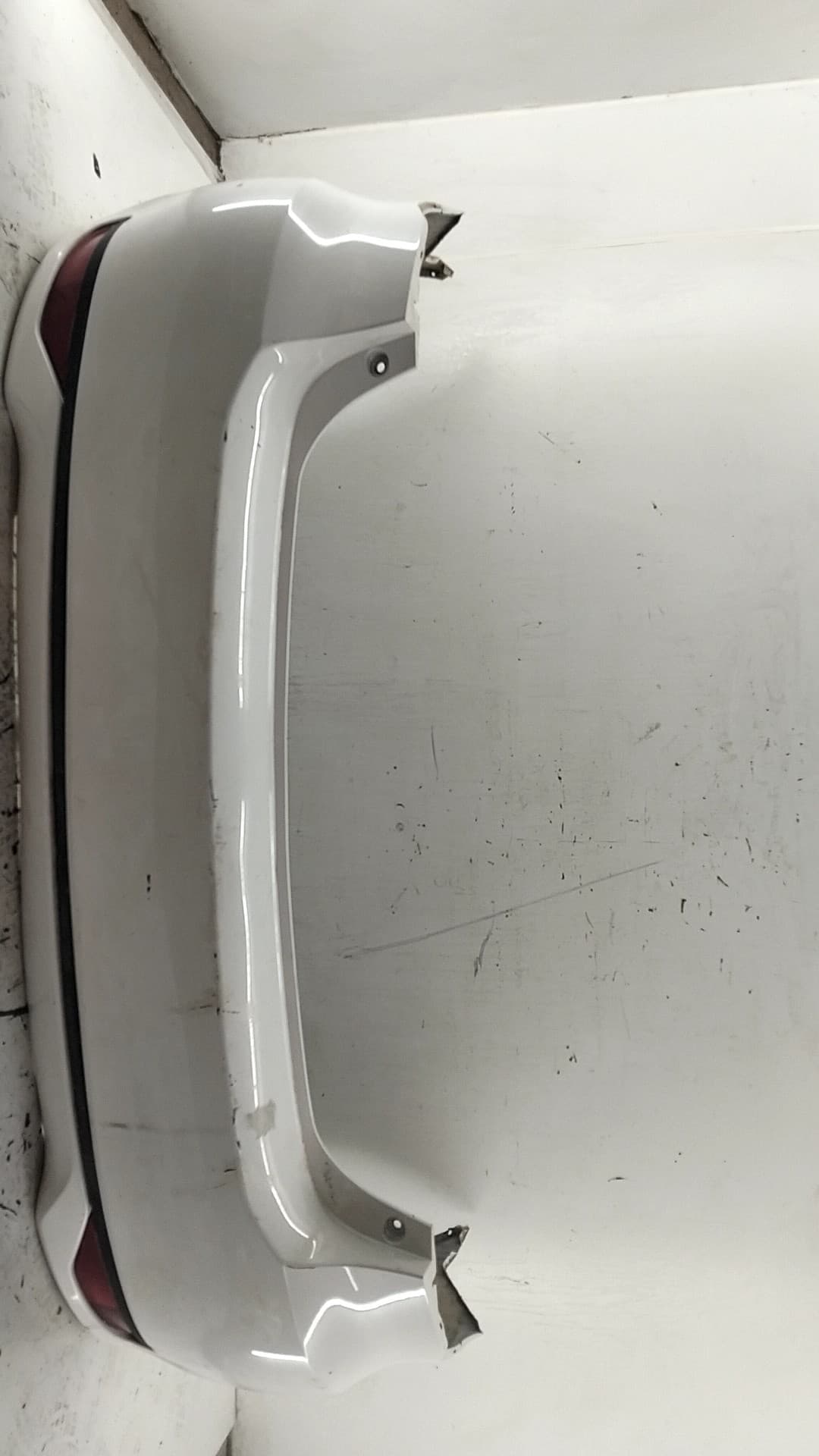 Paragolpes trasero TOYOTA AVENSIS SEDÁN (_T27_)