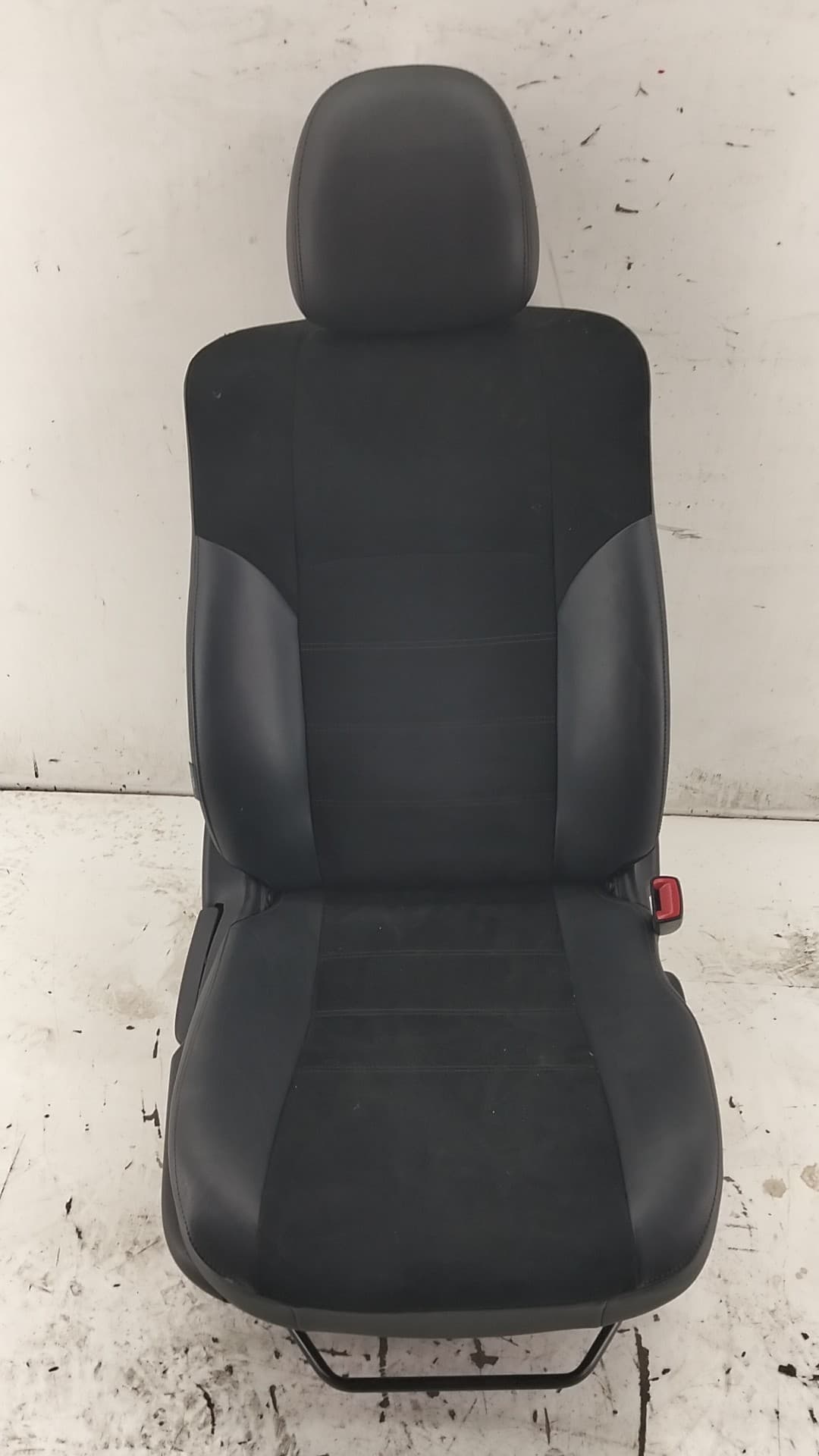 Asiento delantero derecho TOYOTA AVENSIS SEDÁN (_T27_)