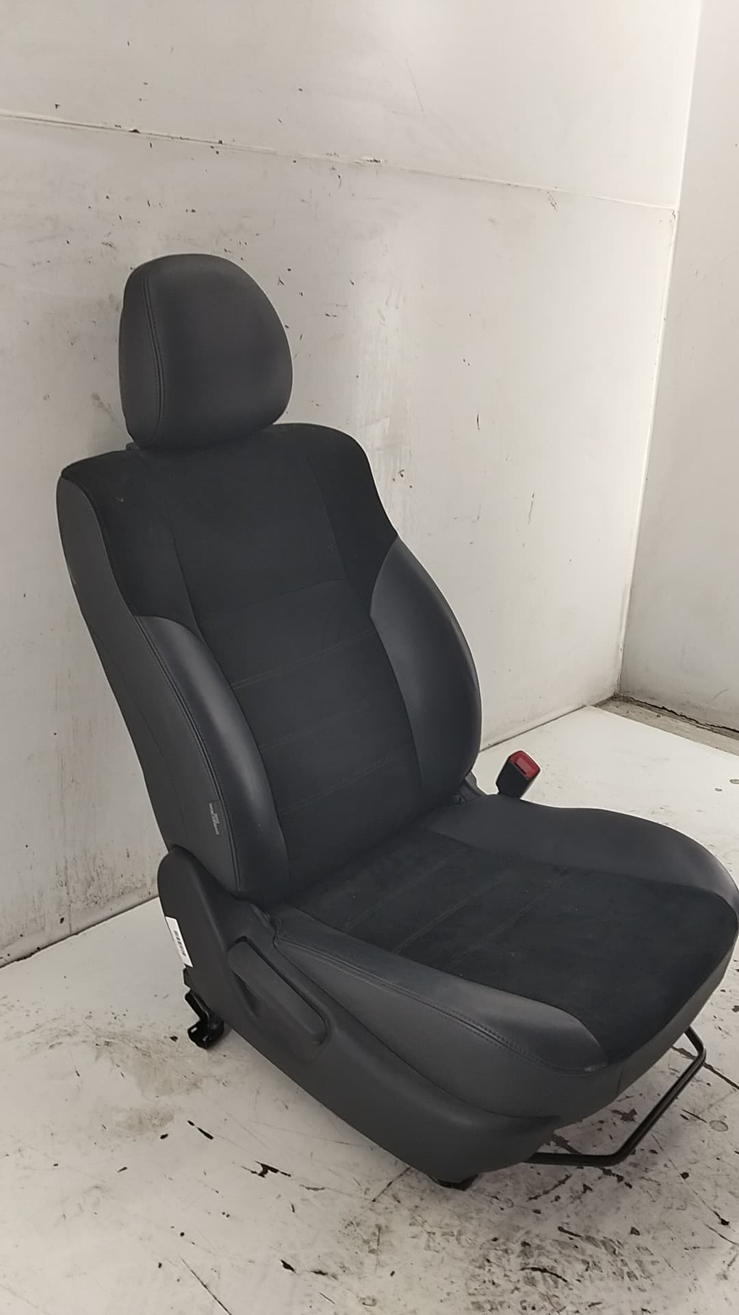 Asiento delantero derecho TOYOTA AVENSIS SEDÁN (_T27_) 4