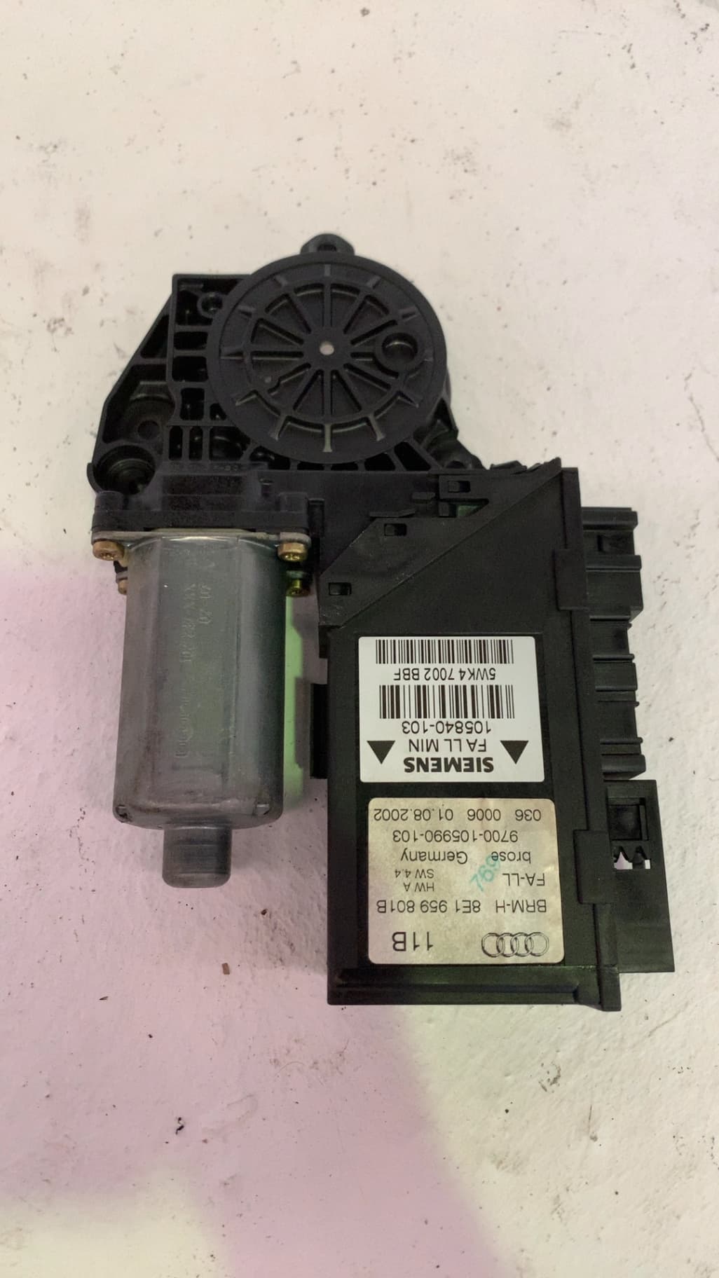 Motor elevalunas delantero izquierdo AUDI A4 BERLINA (8E) 2
