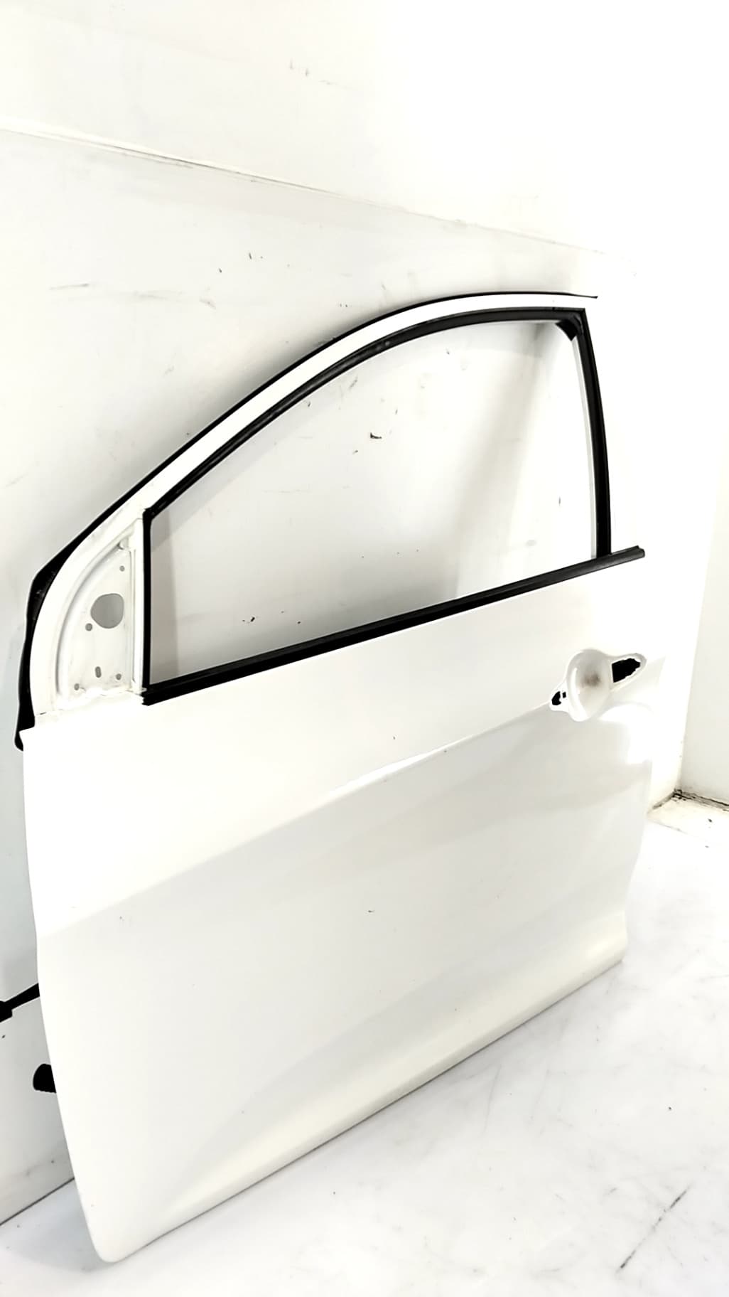 Puerta delantera izquierda KIA PICANTO 3