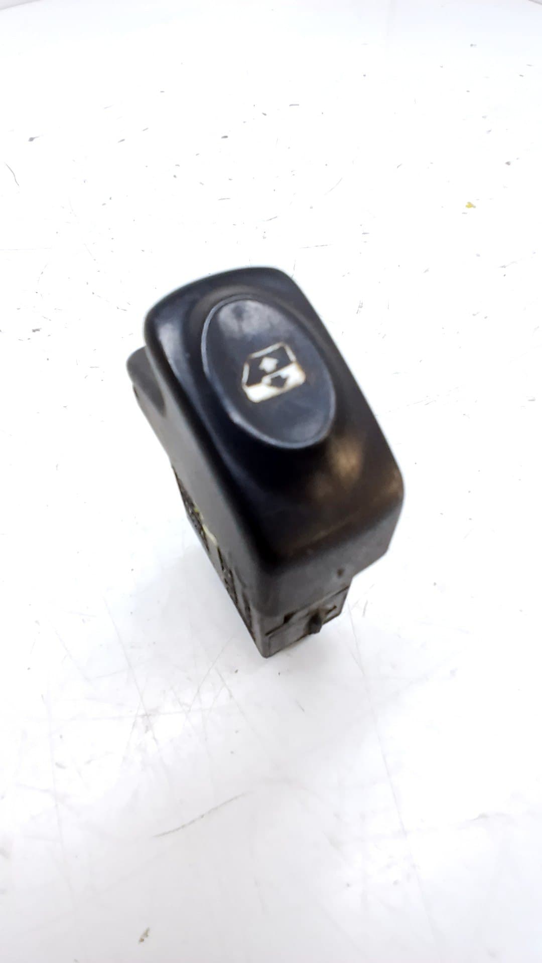 Mando elevalunas delantero izquierdo RENAULT KANGOO (KC0/1_) 2