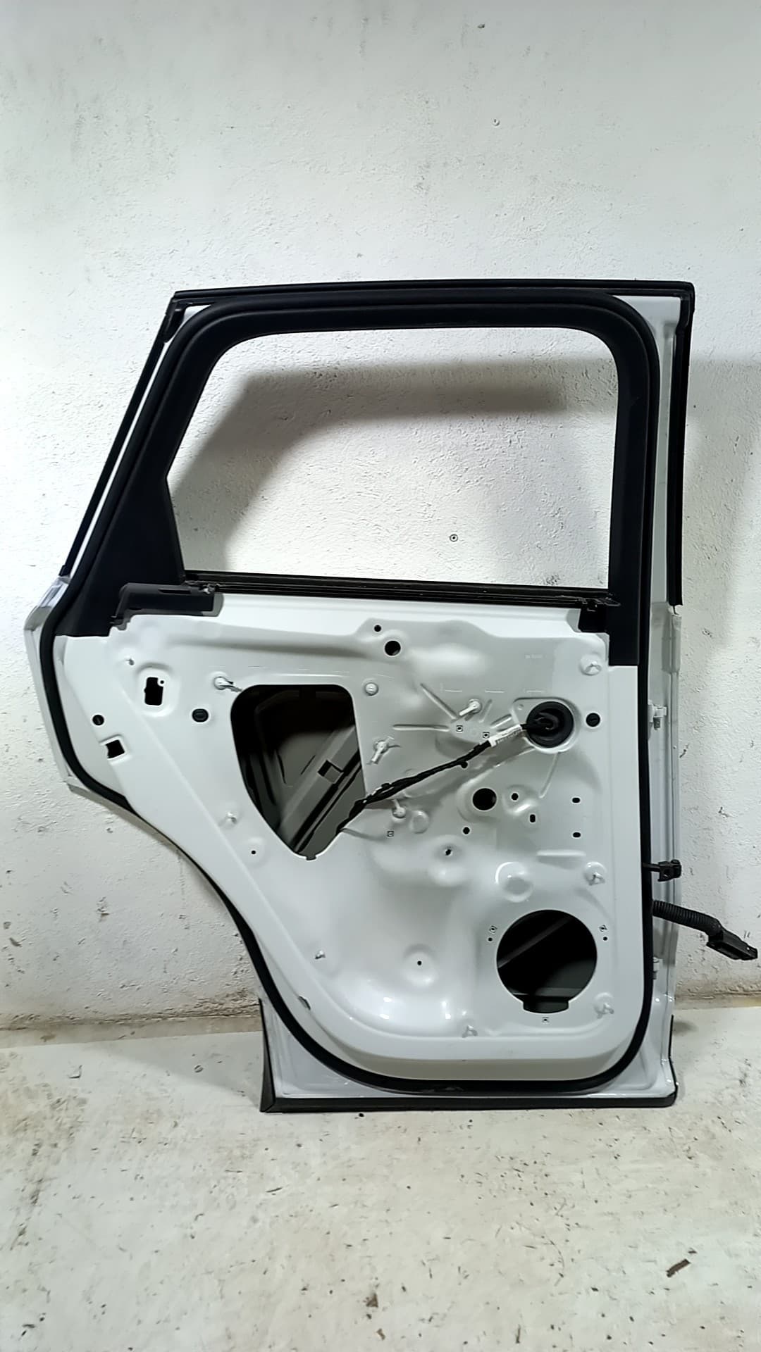 Puerta trasera izquierda AUDI Q3 SPORTBACK (F3N) 2