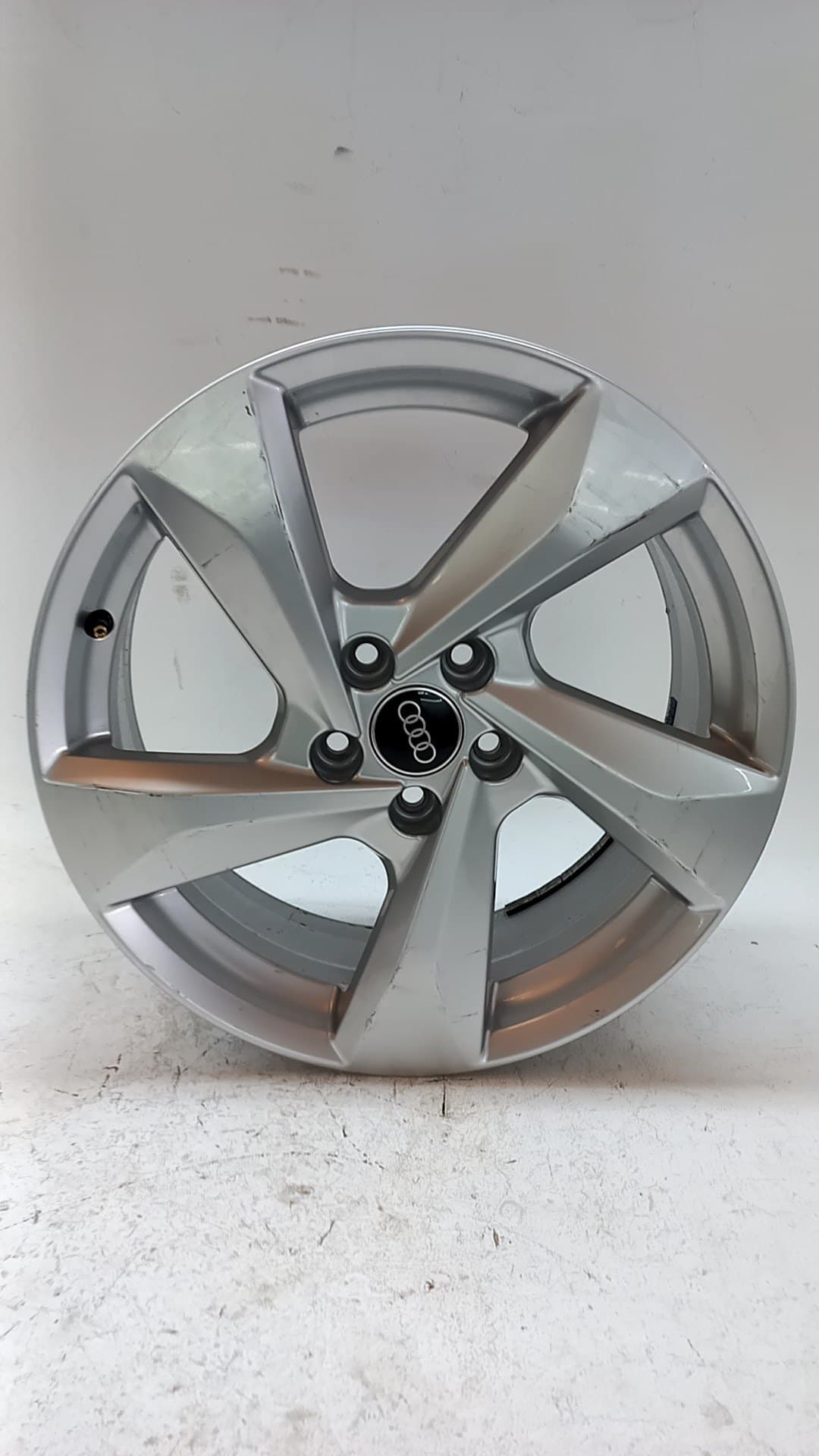 Llanta AUDI Q3 SPORTBACK (F3N)