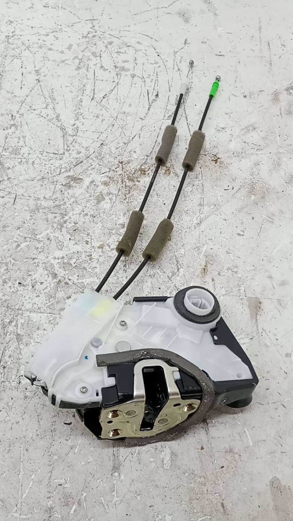 Cerradura puerta delantera derecha TOYOTA YARIS 3
