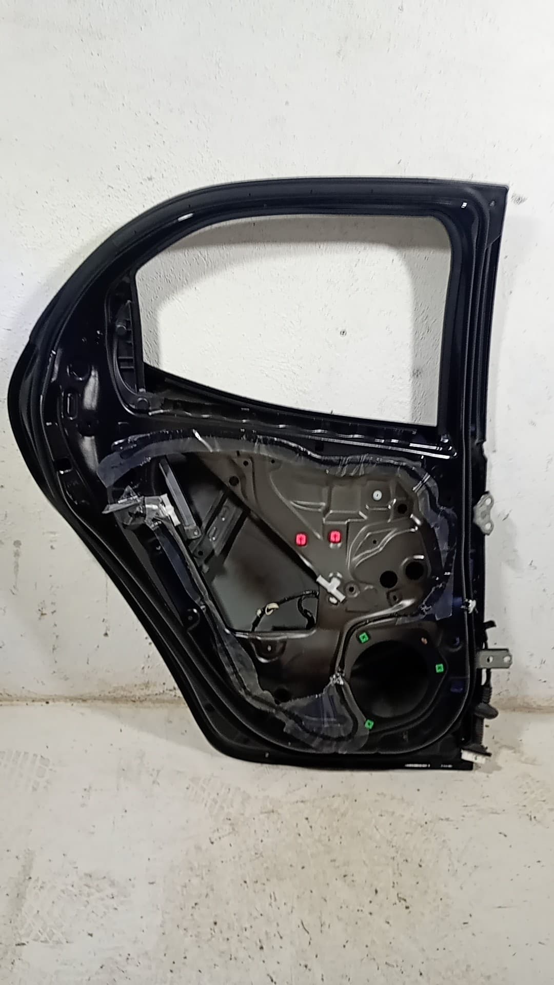 Puerta trasera izquierda TOYOTA YARIS 2