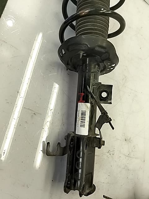 Amortiguador delantero izquierdo HYUNDAI BAYON