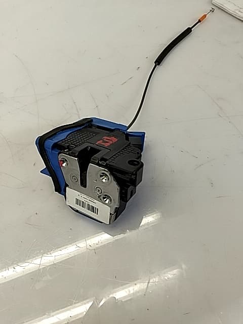 Cerradura puerta delantera izquierda HYUNDAI BAYON