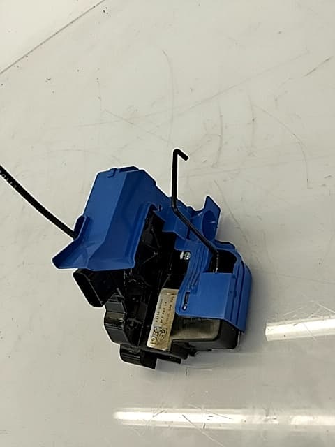 Cerradura puerta delantera izquierda HYUNDAI BAYON 4