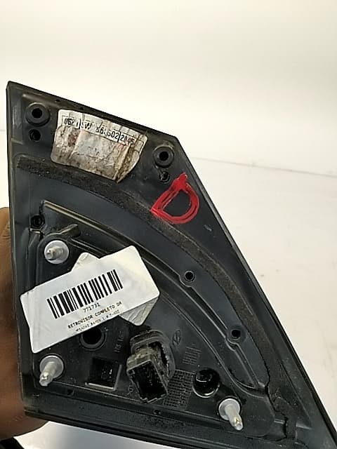 Retrovisor derecho HYUNDAI BAYON 4